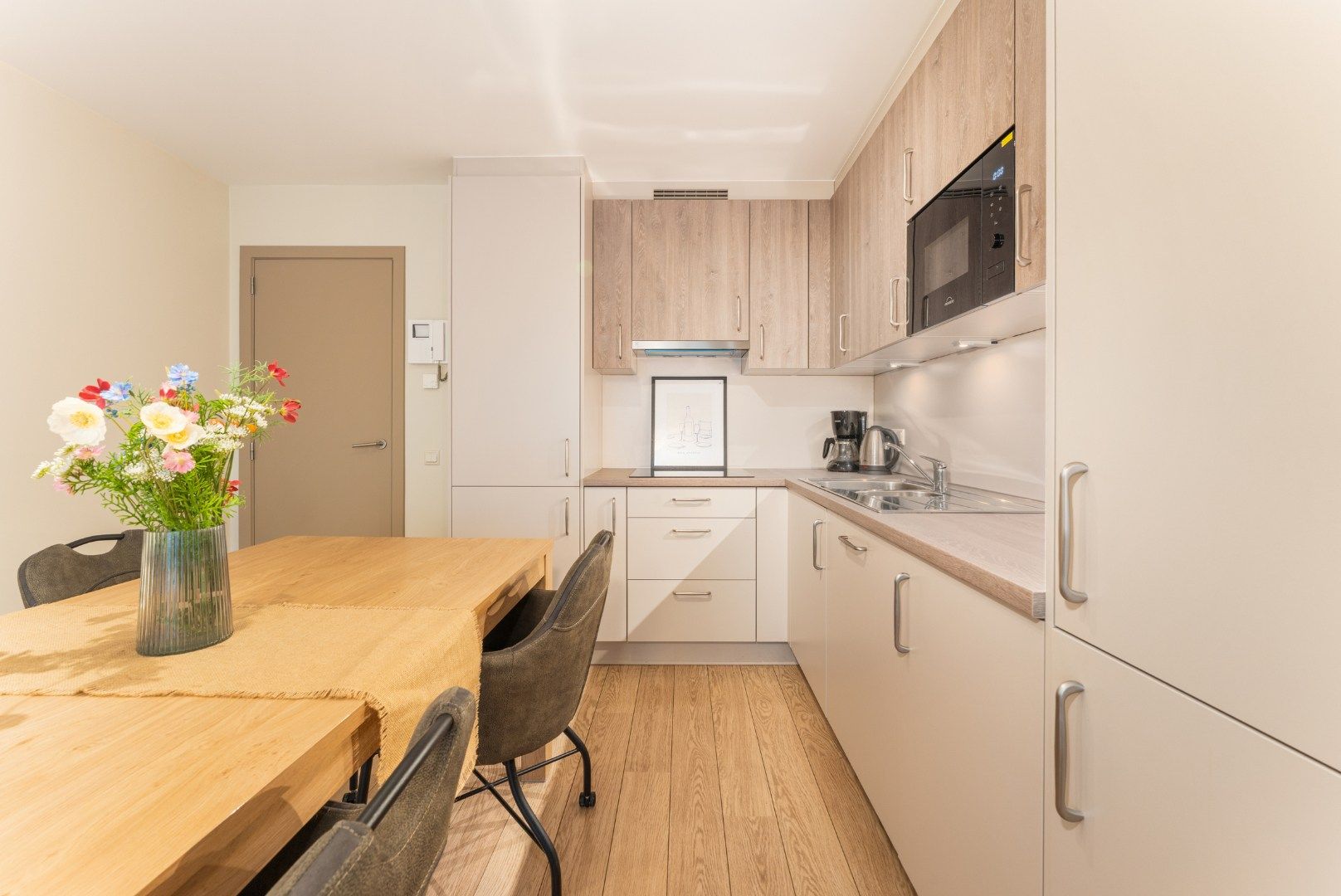 Rustig gelegen 2-slaapkamerappartement in een recent gebouw nabij zee en station – EPC B foto 7