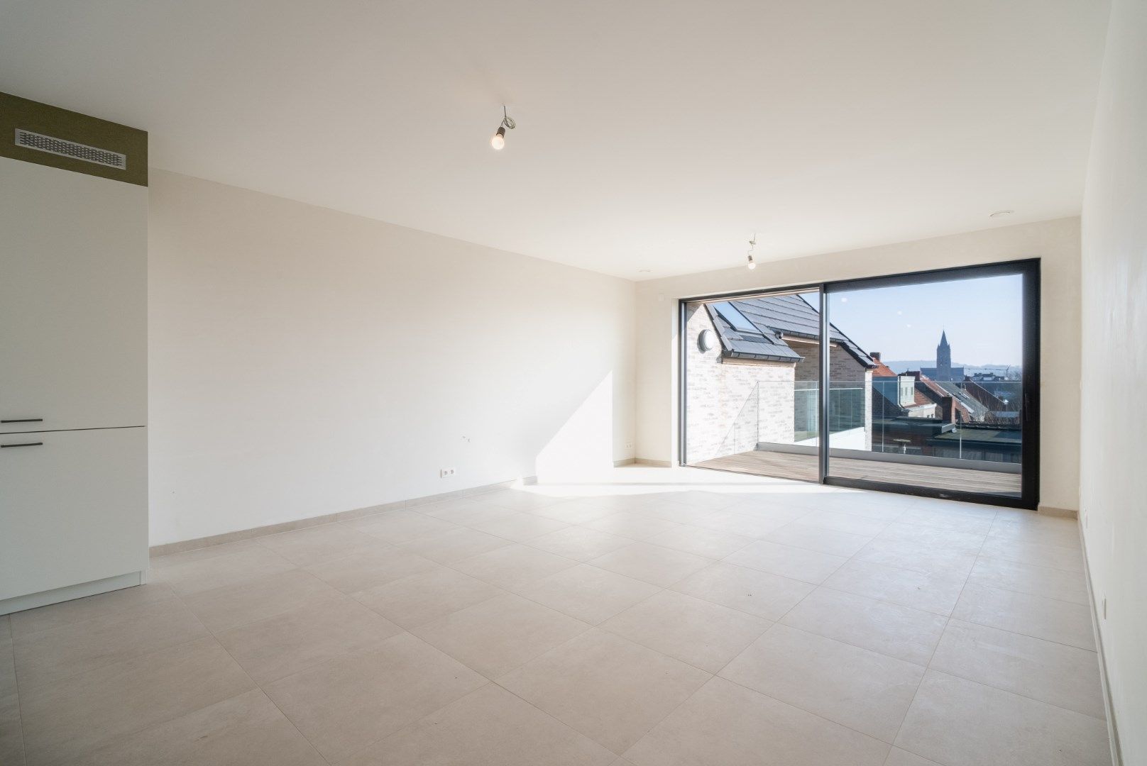 Aangenaam dakappartement met 2 slaapkamers en terras op de tweede verdieping, in Residentie Escautval. foto 3