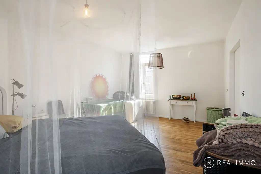 Authentiek gerenoveerde woning met ruim terras in hartje Avelgem foto 13