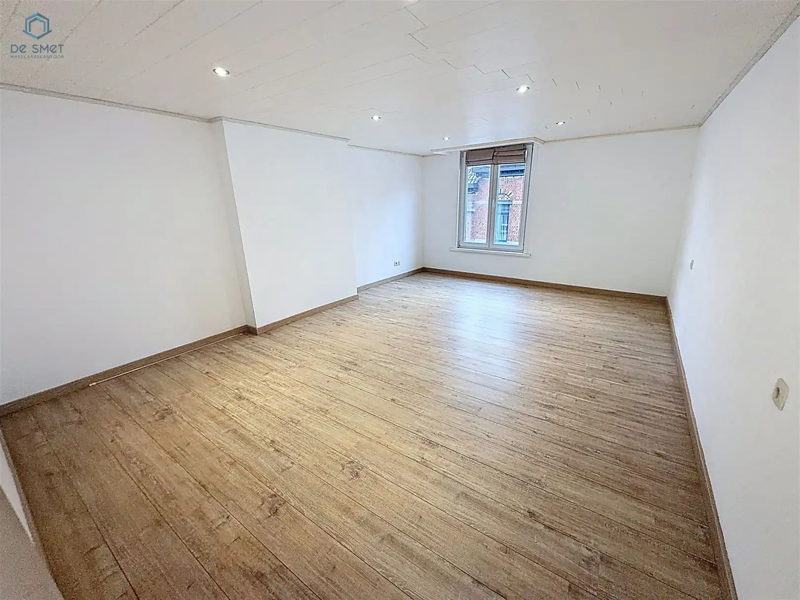 INSTAPKLARE STADSWONING MET 2 SLAAPKAMERS IN HARTJE GERAARDSBERGEN foto 13