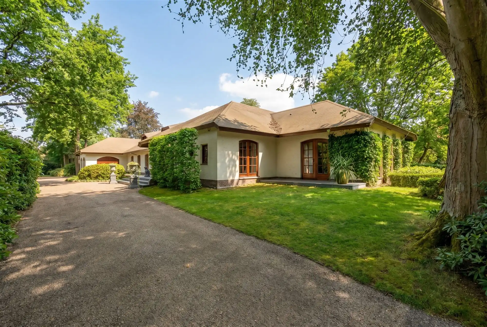 Exclusief landgoed met allure op parkdomein in Pelt foto 3
