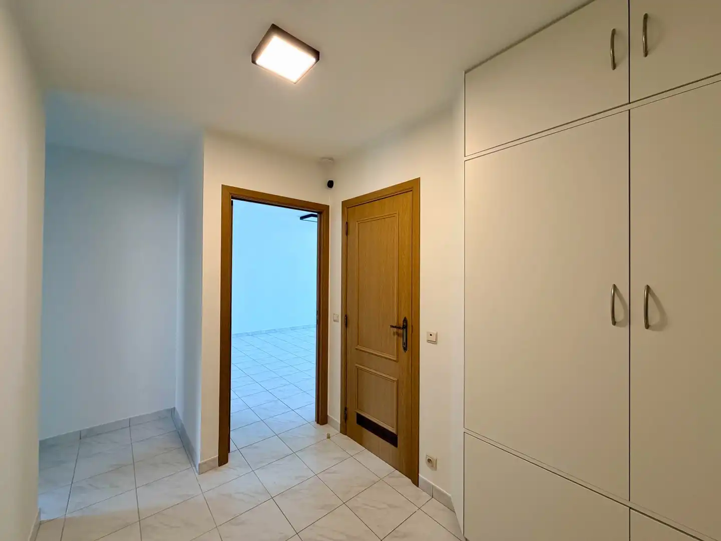 Instapklaar appartement in het centrum van Roeselare! foto 6