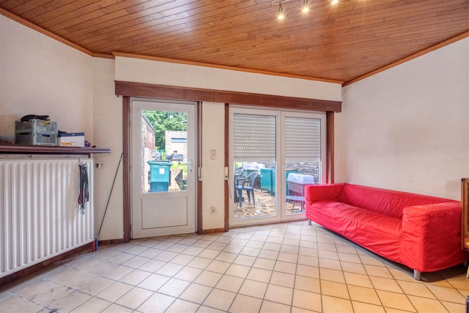 Ruime rijwoning met garage foto 8