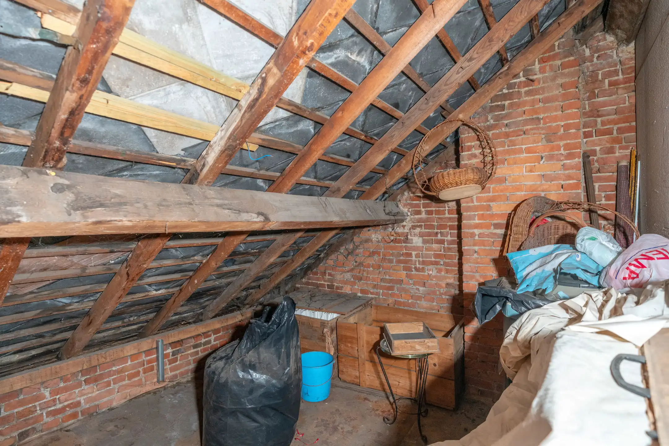 Te renoveren woning met 4-5 slpk's en tuin te Turnhout. foto 31