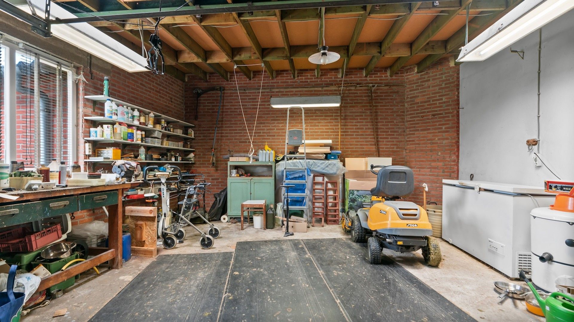 Te renoveren half-open woning met 3 slpks op een perceel van 20a 75ca vlakbij de Nederlandse grens foto 23