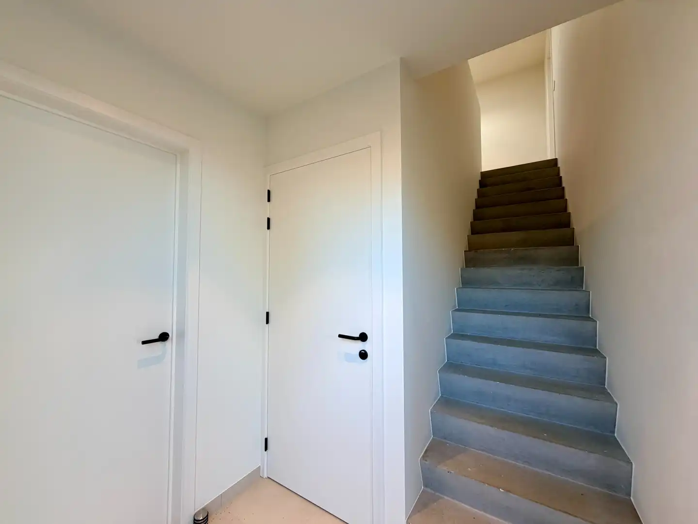 Recente nieuwbouwwoning in centrum Tielt! foto 10