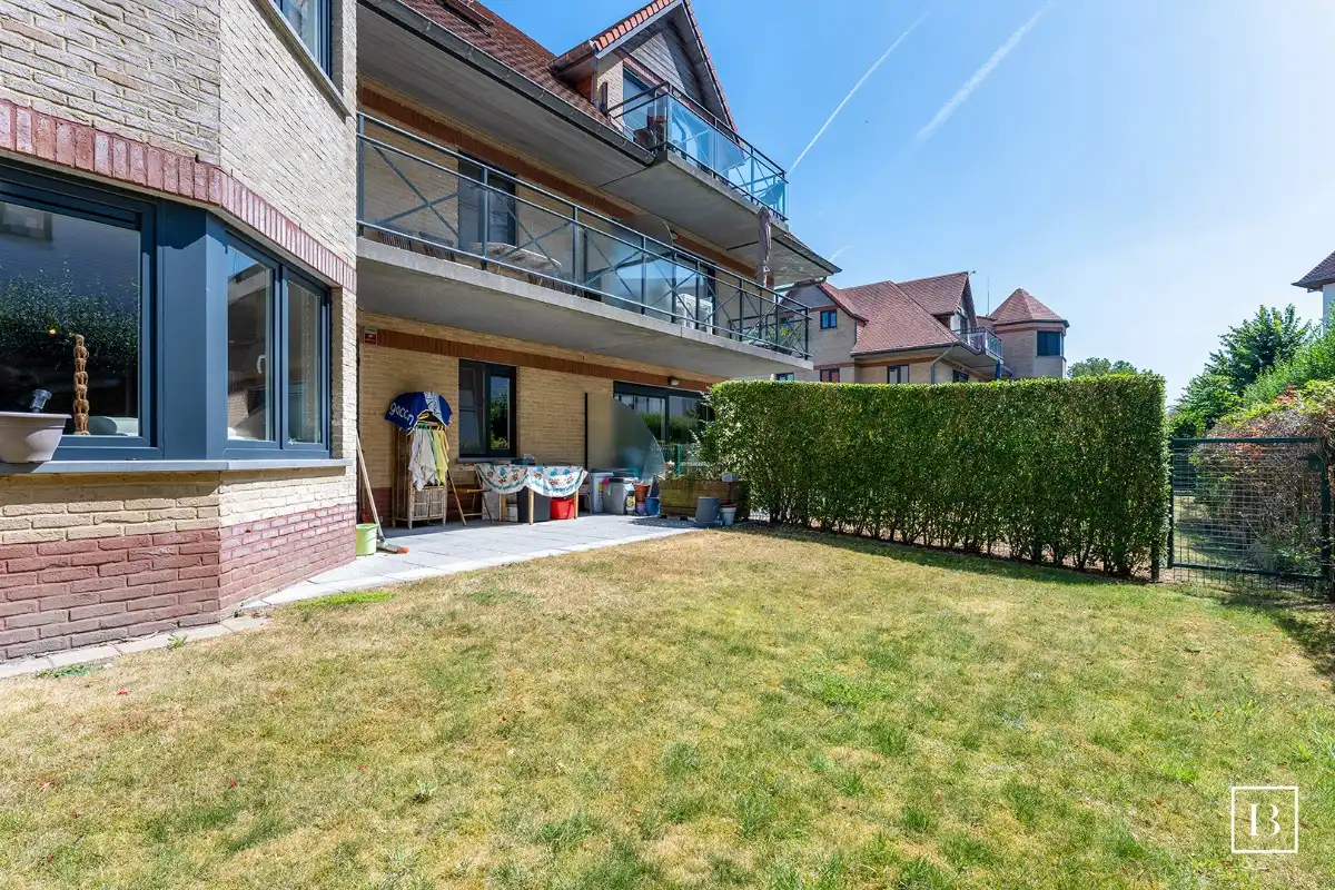 Lichtrijk tuinappartement met 1 slaapkamer foto 9
