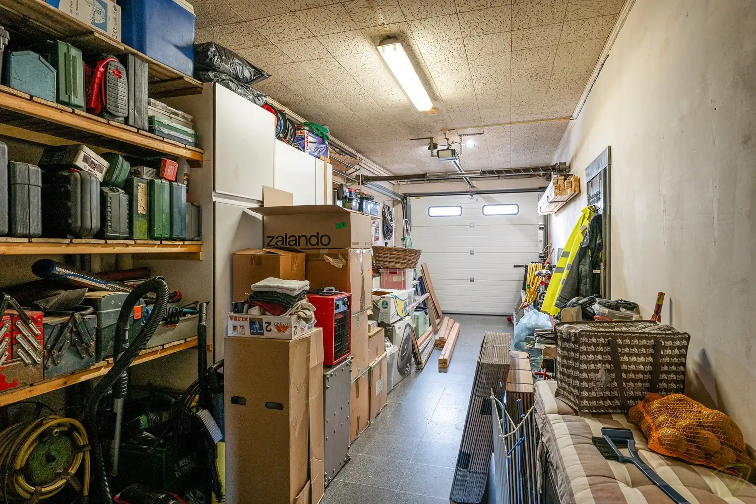 Halfopen gezinswoning met tuin en garage in de Schaperijstraat te Eeklo foto 9