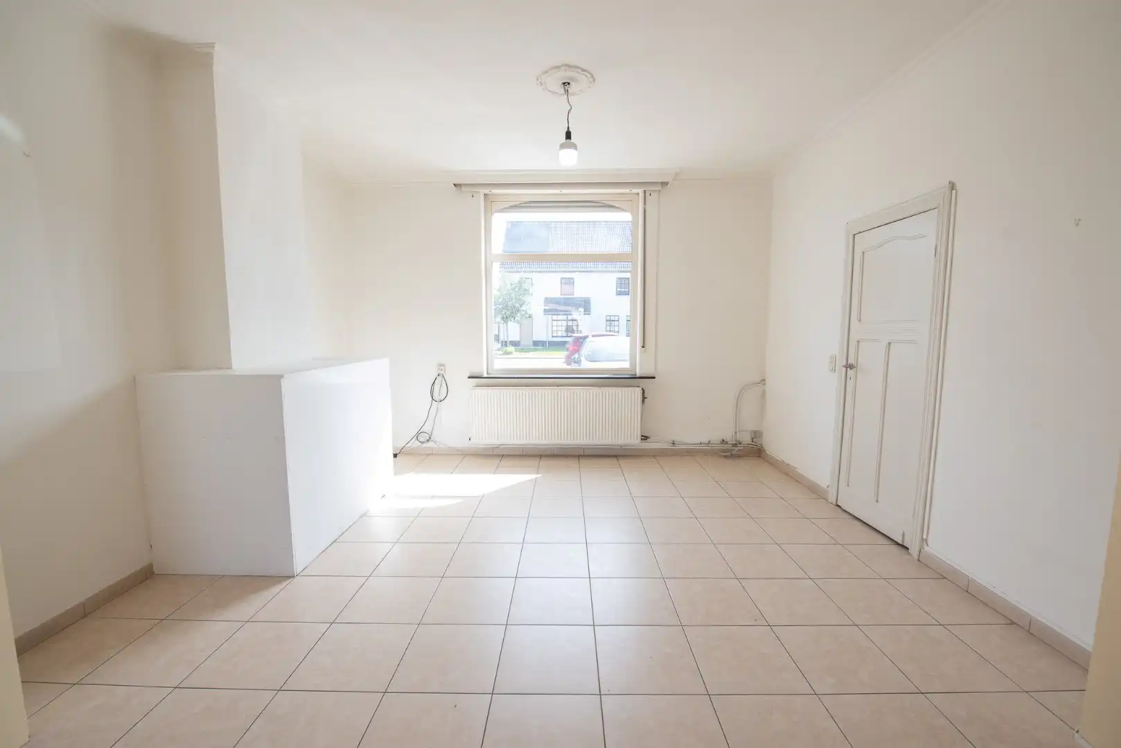 Ruime woning te Dentergem. foto 3