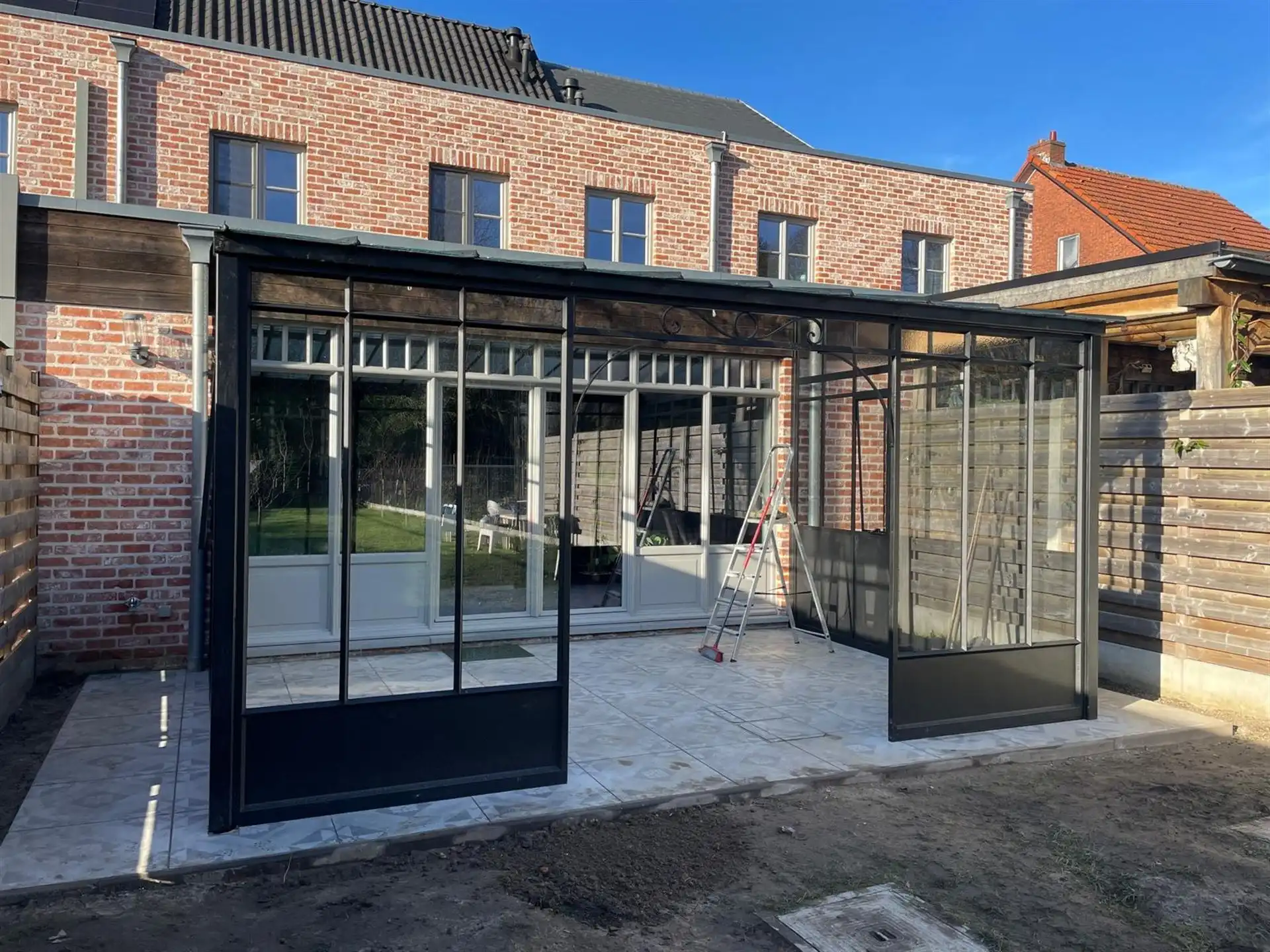 ZEER RUIME KWALITATIEVE WONING MET INPANDIGE GARAGE foto 33