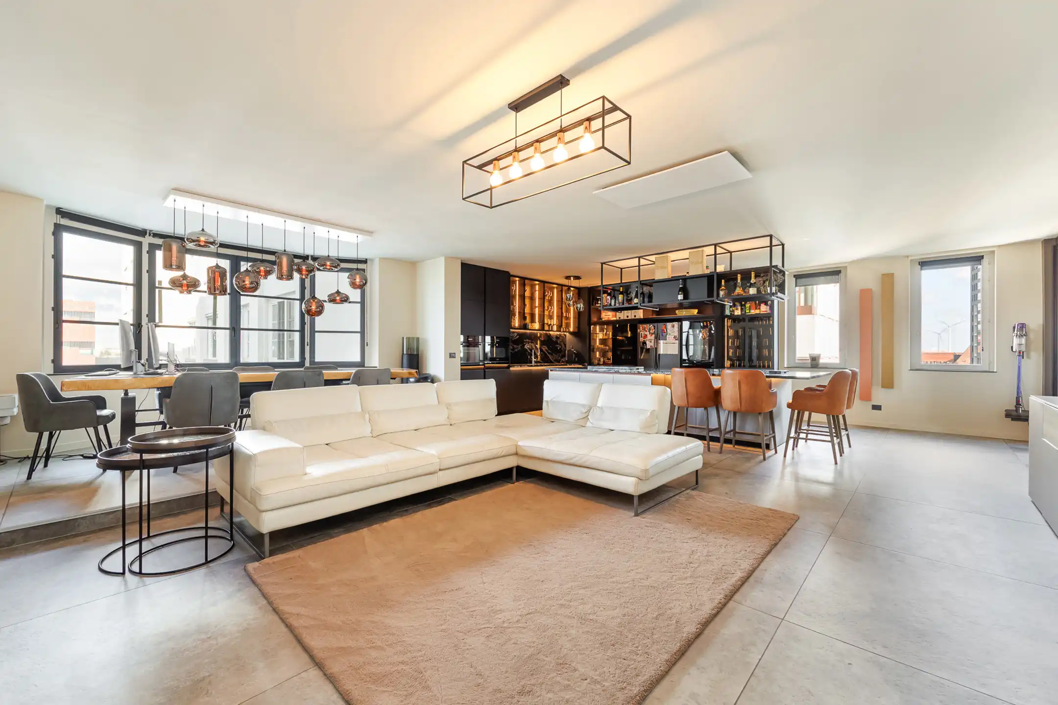 ANTWERPEN - Royaal appartement met verzichten foto {{pictureIndex}}