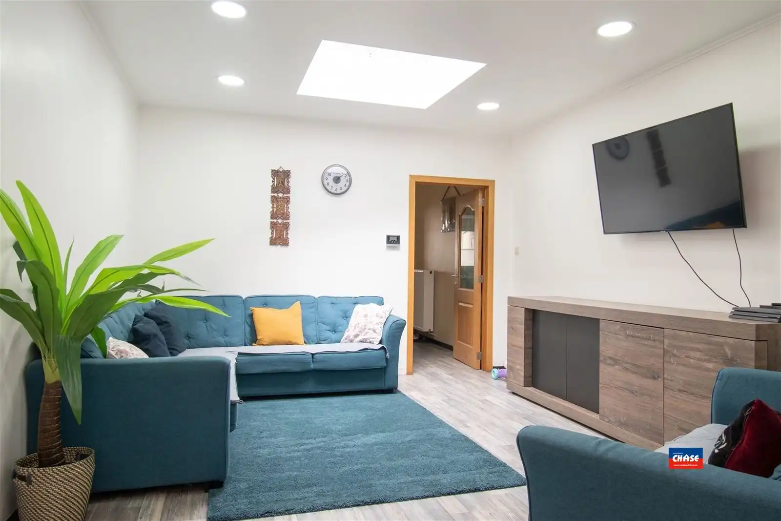 Woning met 4 tot 5 slaapkamers en tuin foto {{pictureIndex}}