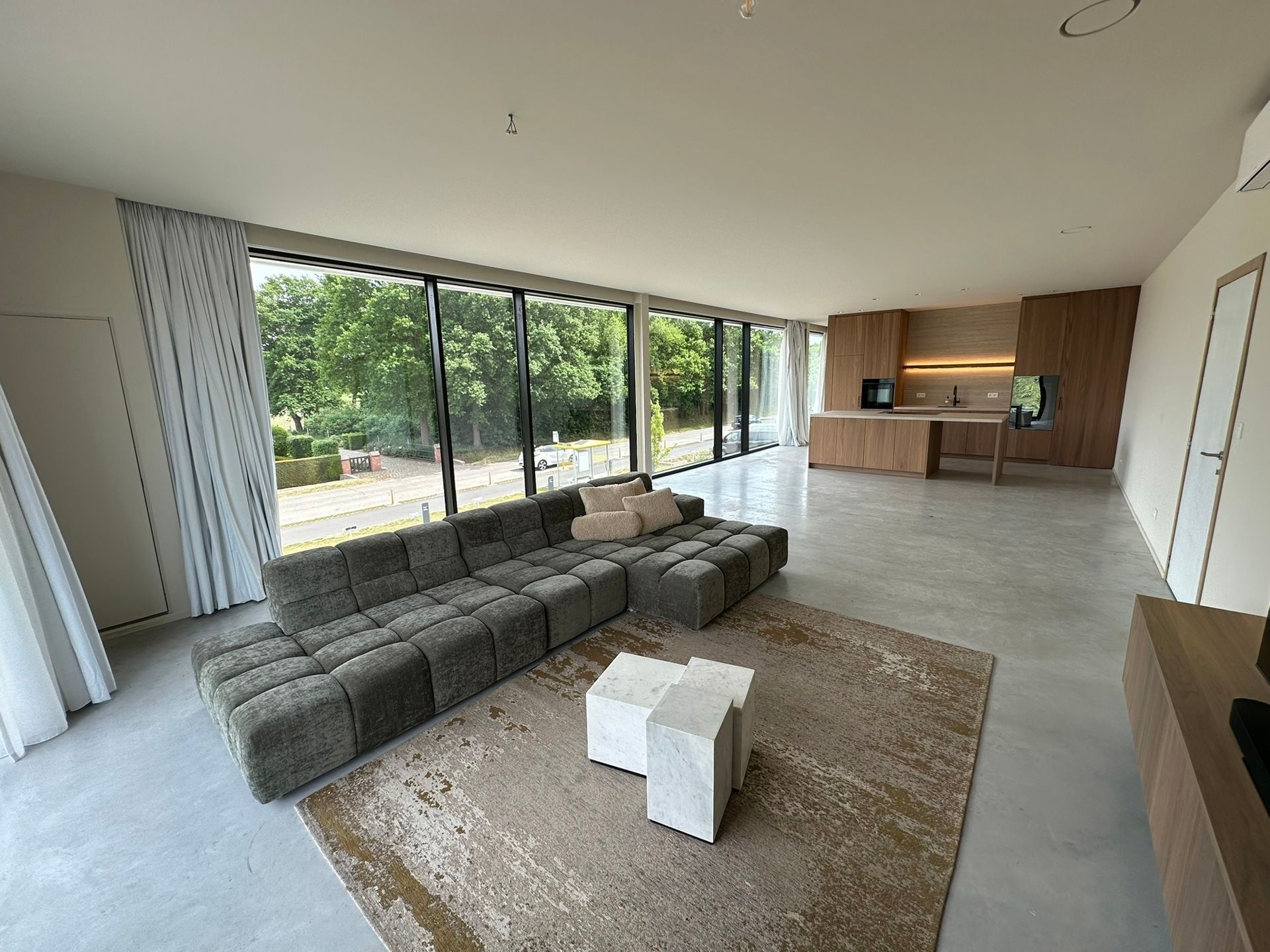 Prachtige nieuwbouw KMO-unit te koop in Stabroek  foto 12