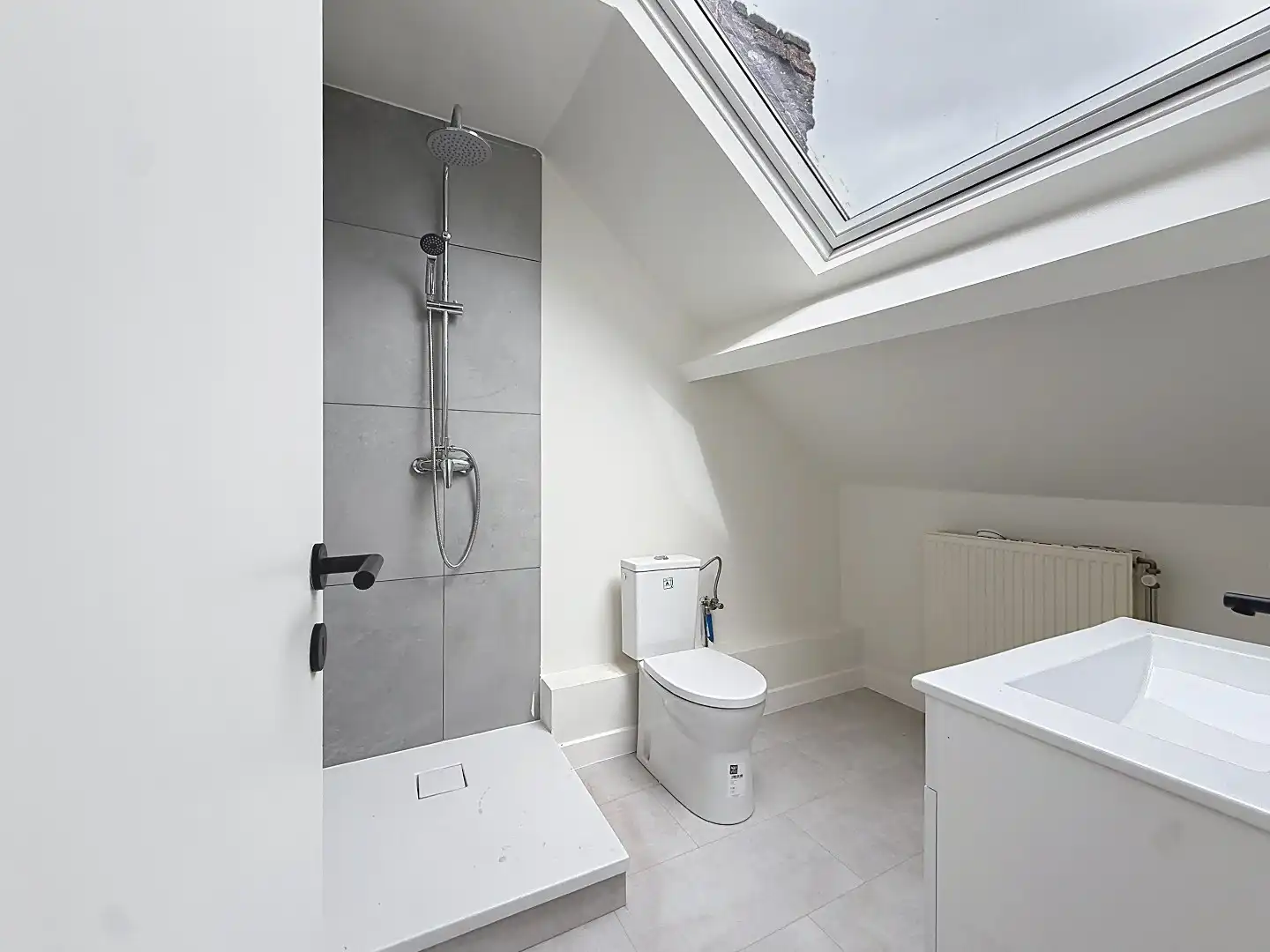 Interessante investeringsopportuniteit – 2 gerenoveerde appartementen! foto 22