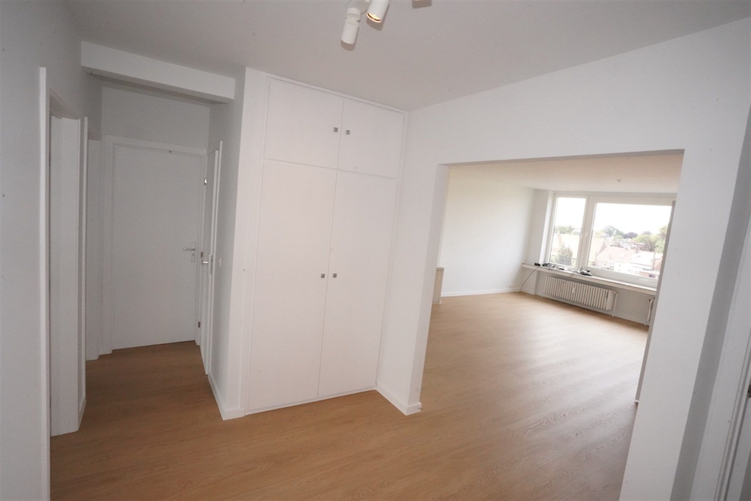 Mooi comfortabel appartement met garage nabij Delhaize foto 11