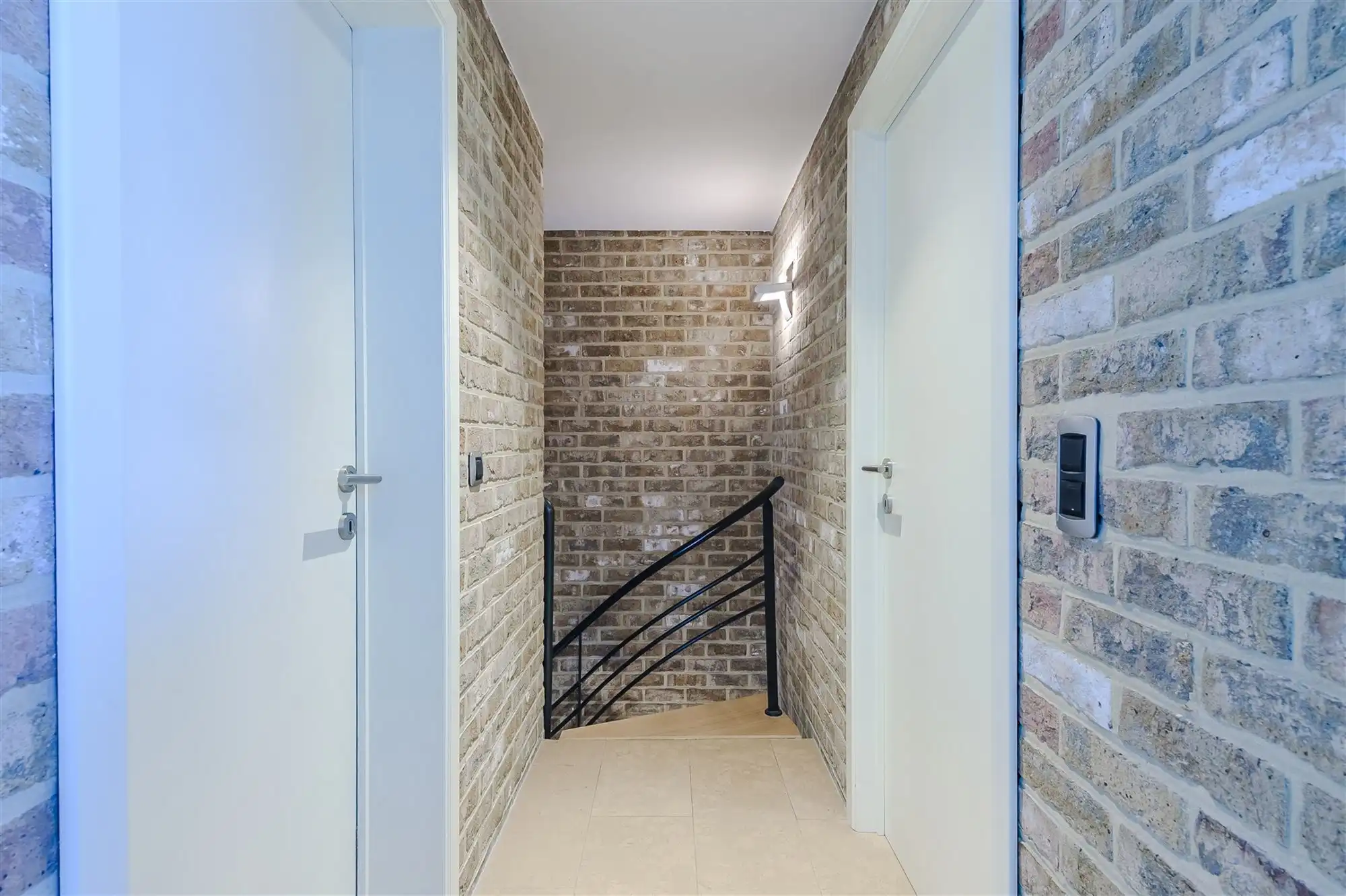 Stijlvolle bel-etagewoning met zonnige tuin foto 34