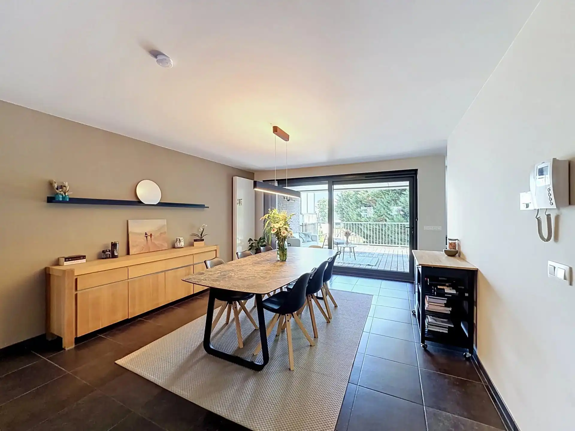 Luxe triplex met dubbele garage, 5 slaapkamers en 2 badkamers  in hartje Mol centrum foto 13