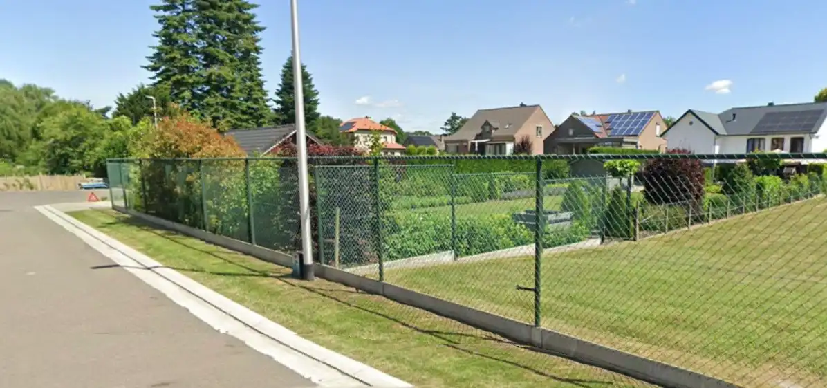 Bouwperceel (O.B.) in een rustige omgeving te Opglabbeek foto {{pictureIndex}}