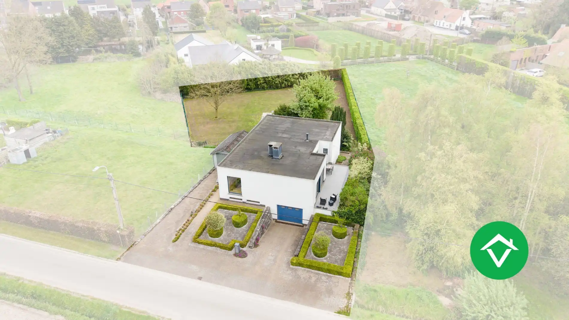 Hoofdfoto van de publicatie: Alleenstaande woning met uitgestrekte vergezichten te Wijnendale