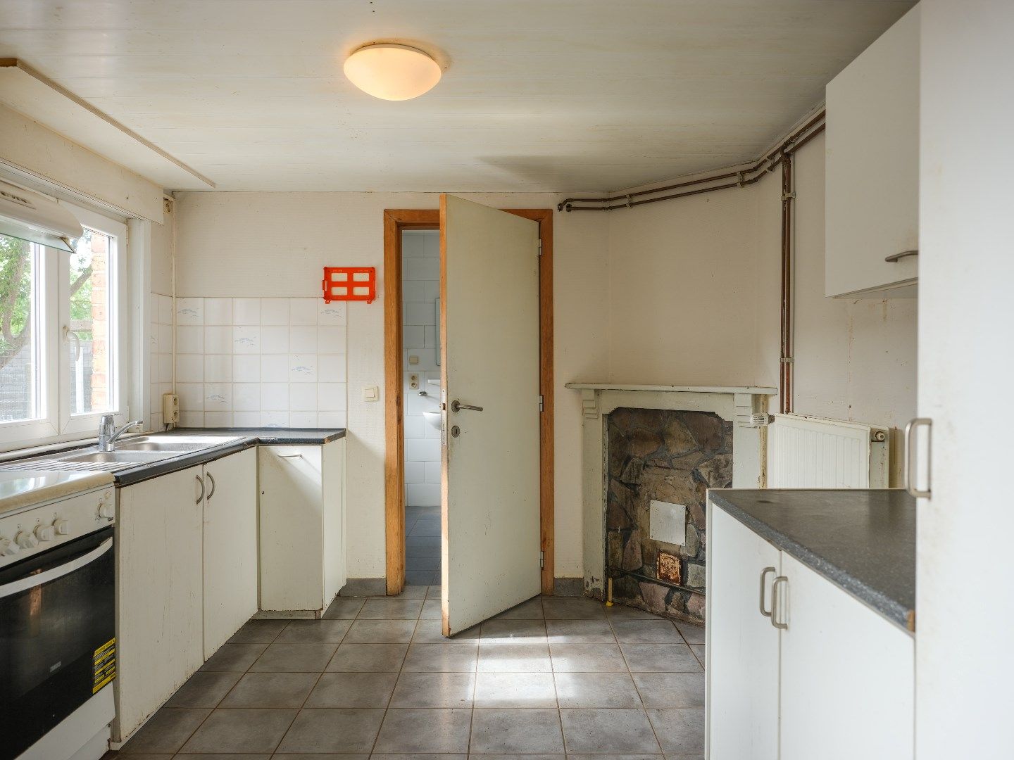 Half-open op te frissen woning met 3 slaapkamers te Gistel  foto 6