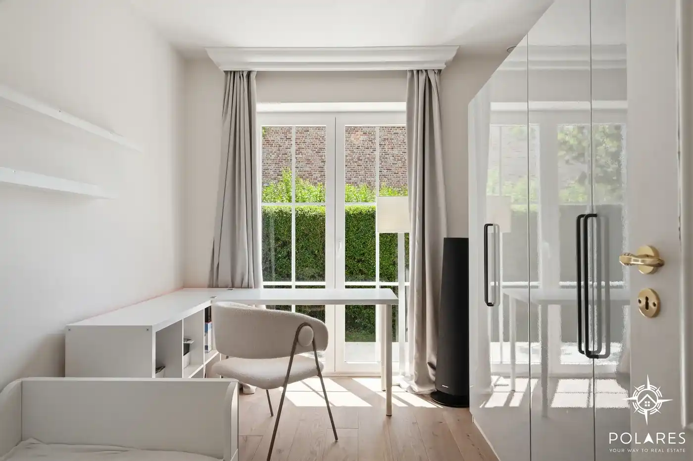 Volledig gerenoveerde moderne bungalow met zwembad – 100% instapklaar. foto 20