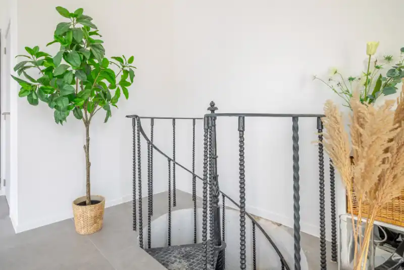 Gerenoveerde woning voor combinatie wonen/werken foto 17