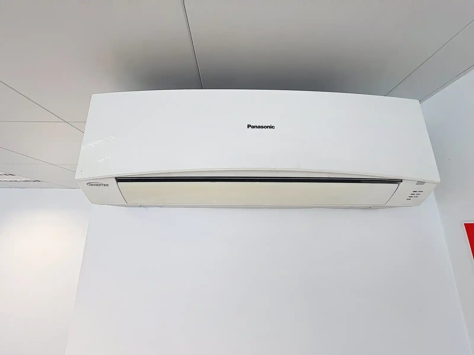 Volledig instapklare LICHTRIJKE commerciële ruimte ± 185m²  (kantoor, diensten, vrije beroepen,...) in het CENTRUM! foto 18