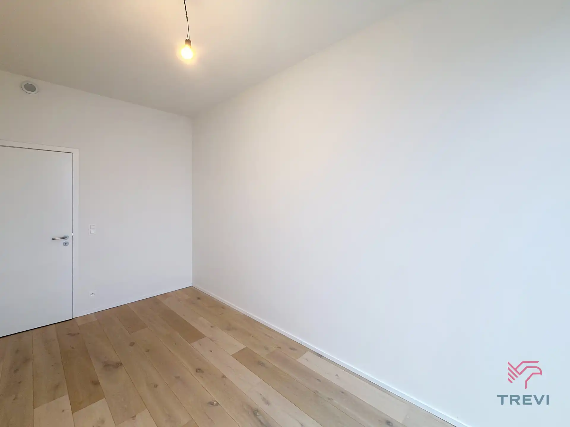 Canal Wharf : Stedelijke elegantie met adembenemend uitzicht foto 12