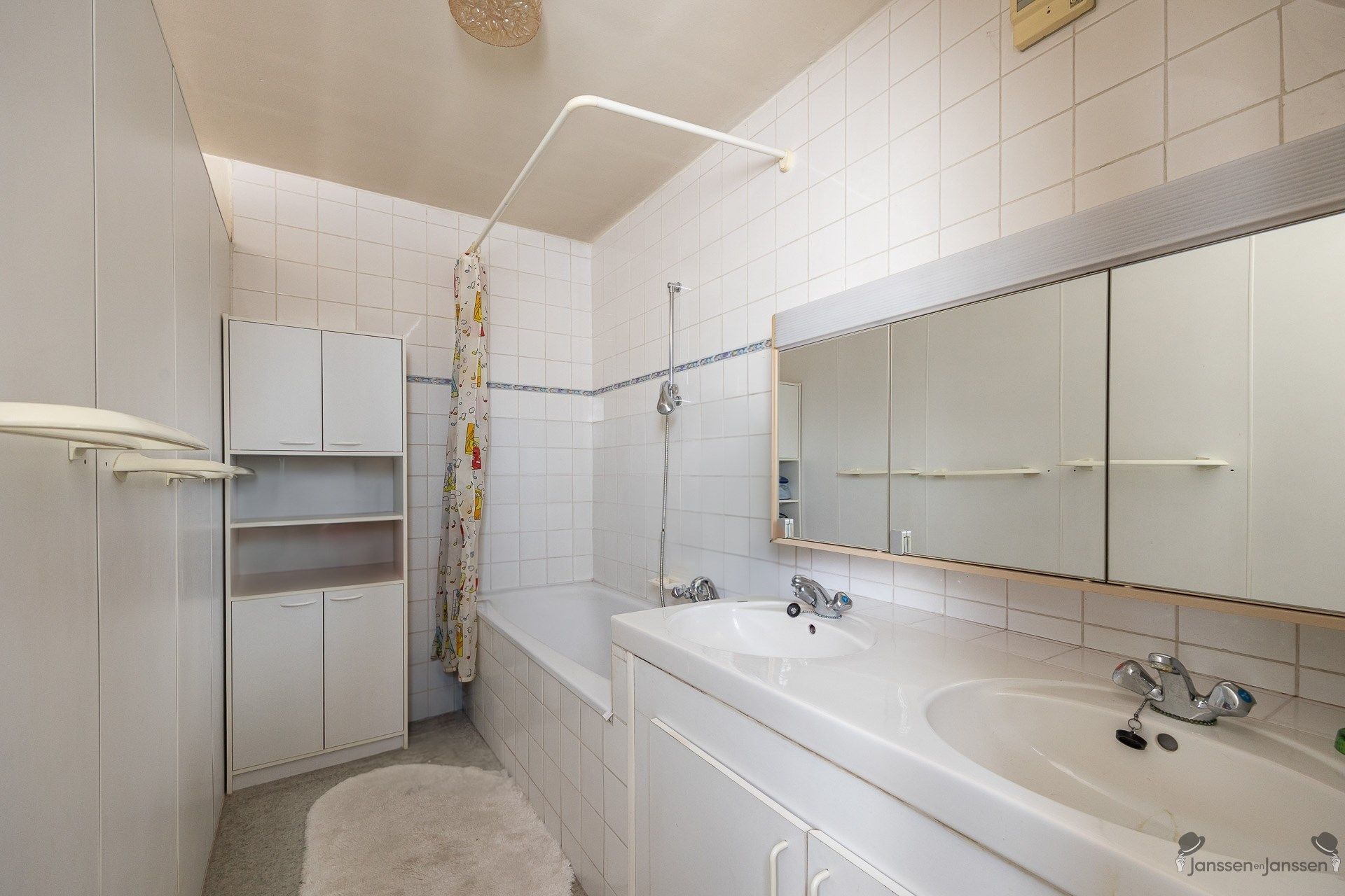 villa op een perceel van 3.552 m² foto 25