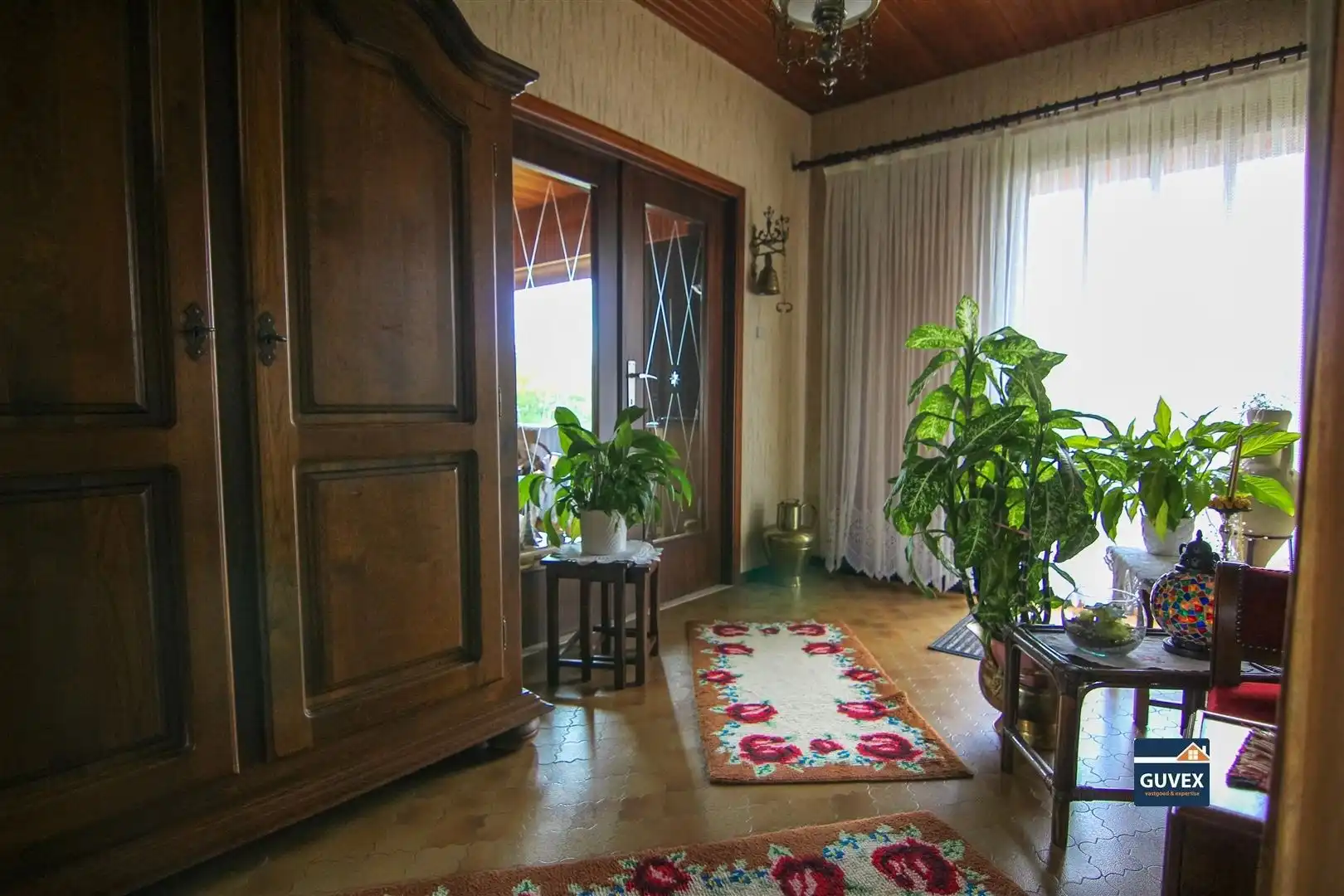 Gelijkvloers woning gelegen op 23 are 90 ca.  foto 8