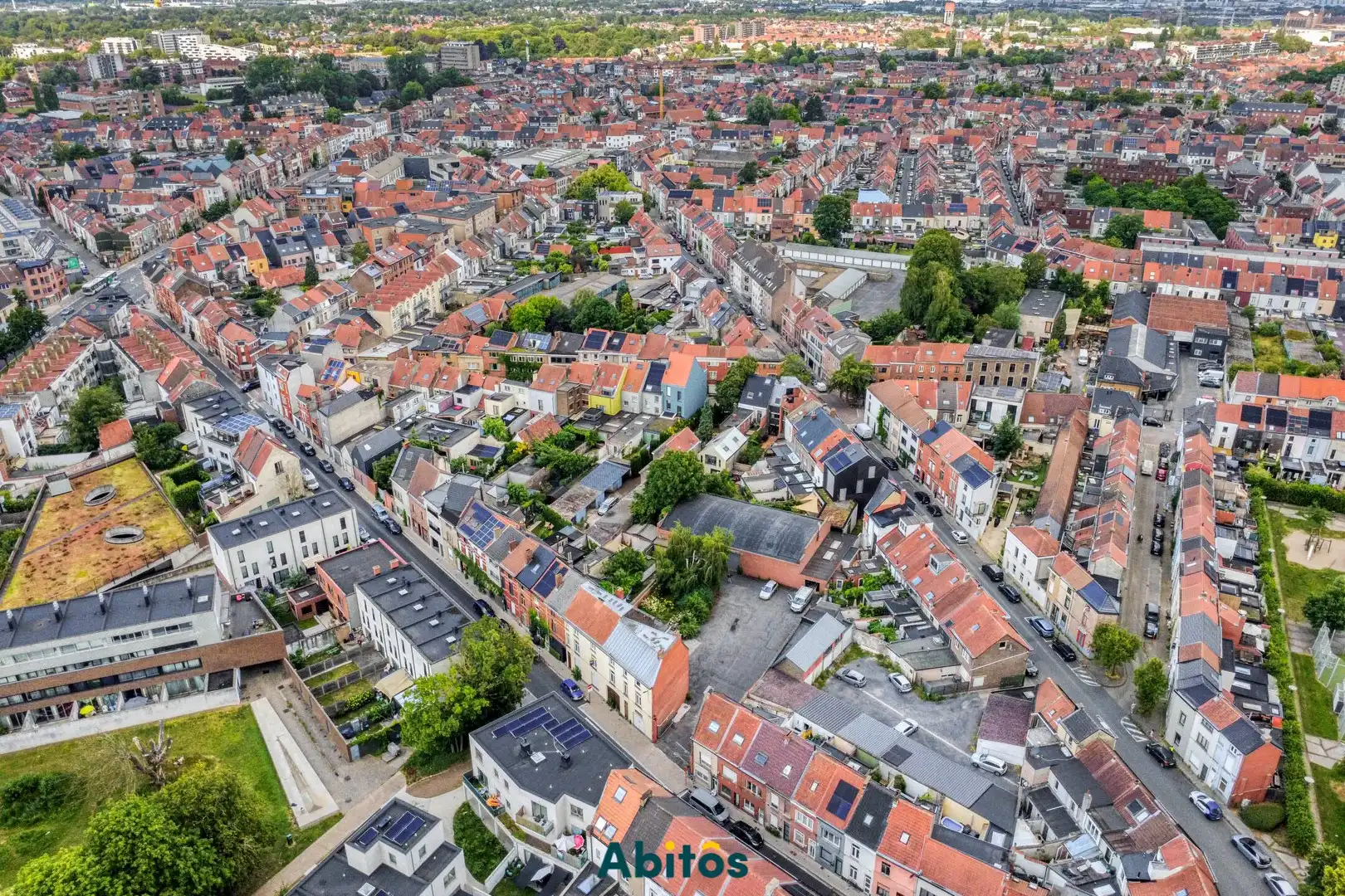 Opbrengsteigendom met 2 woningen, loods en garage in Gent foto 8