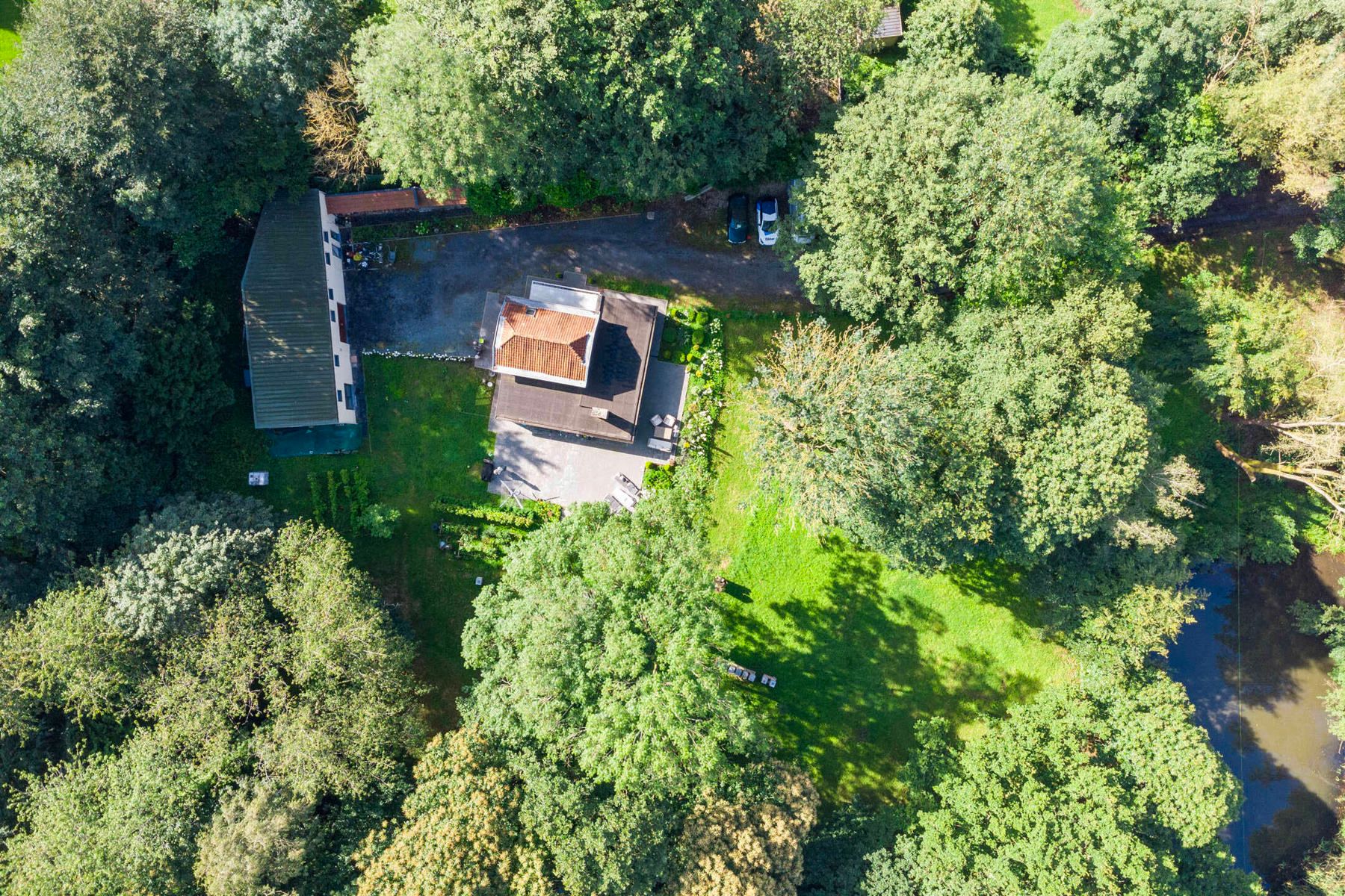 Unieke woning te midden van het prachtige Kamerijkbos foto 31