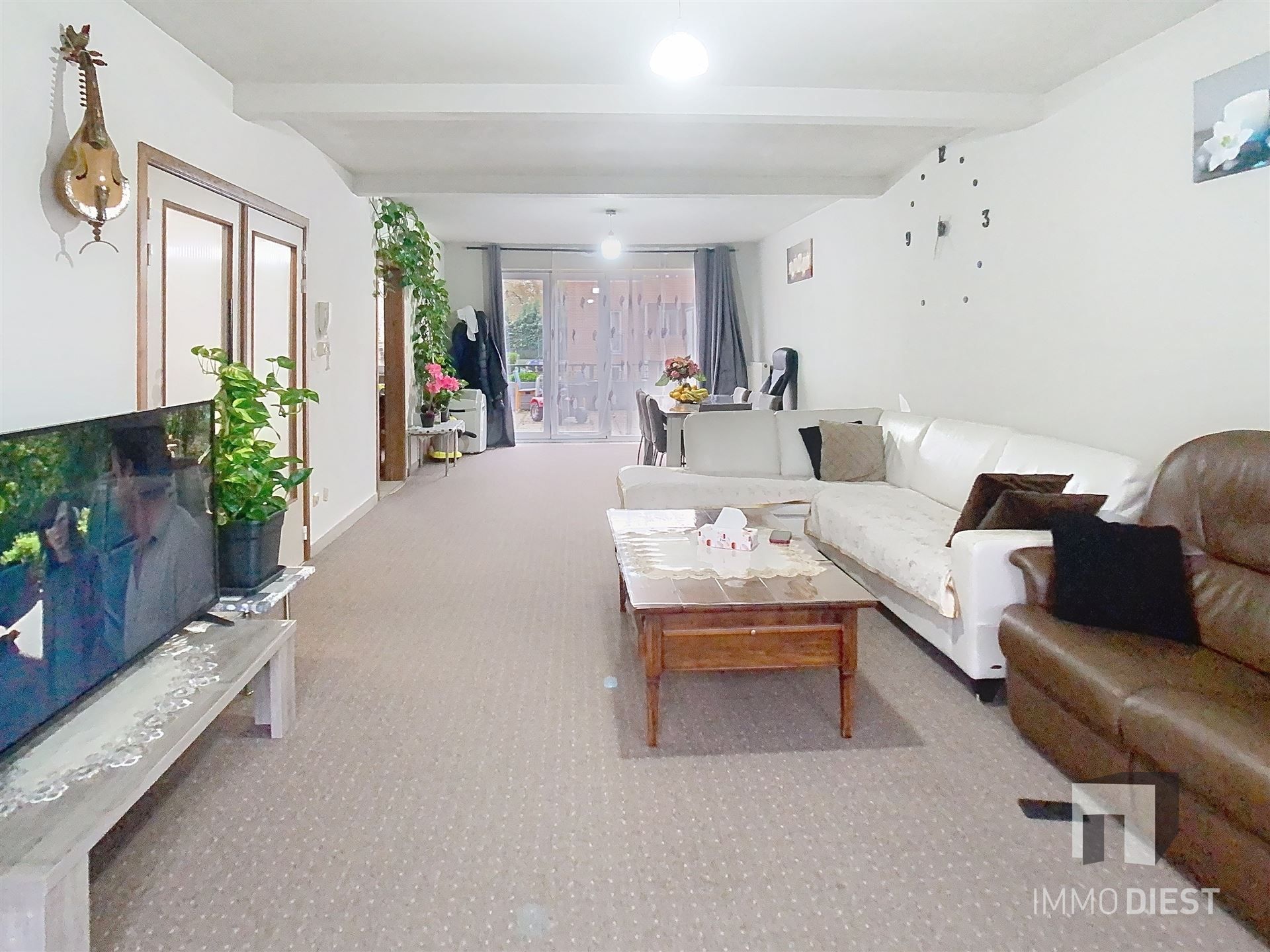 Fraaie bel-étage woning met garage in de stadsrand foto 16