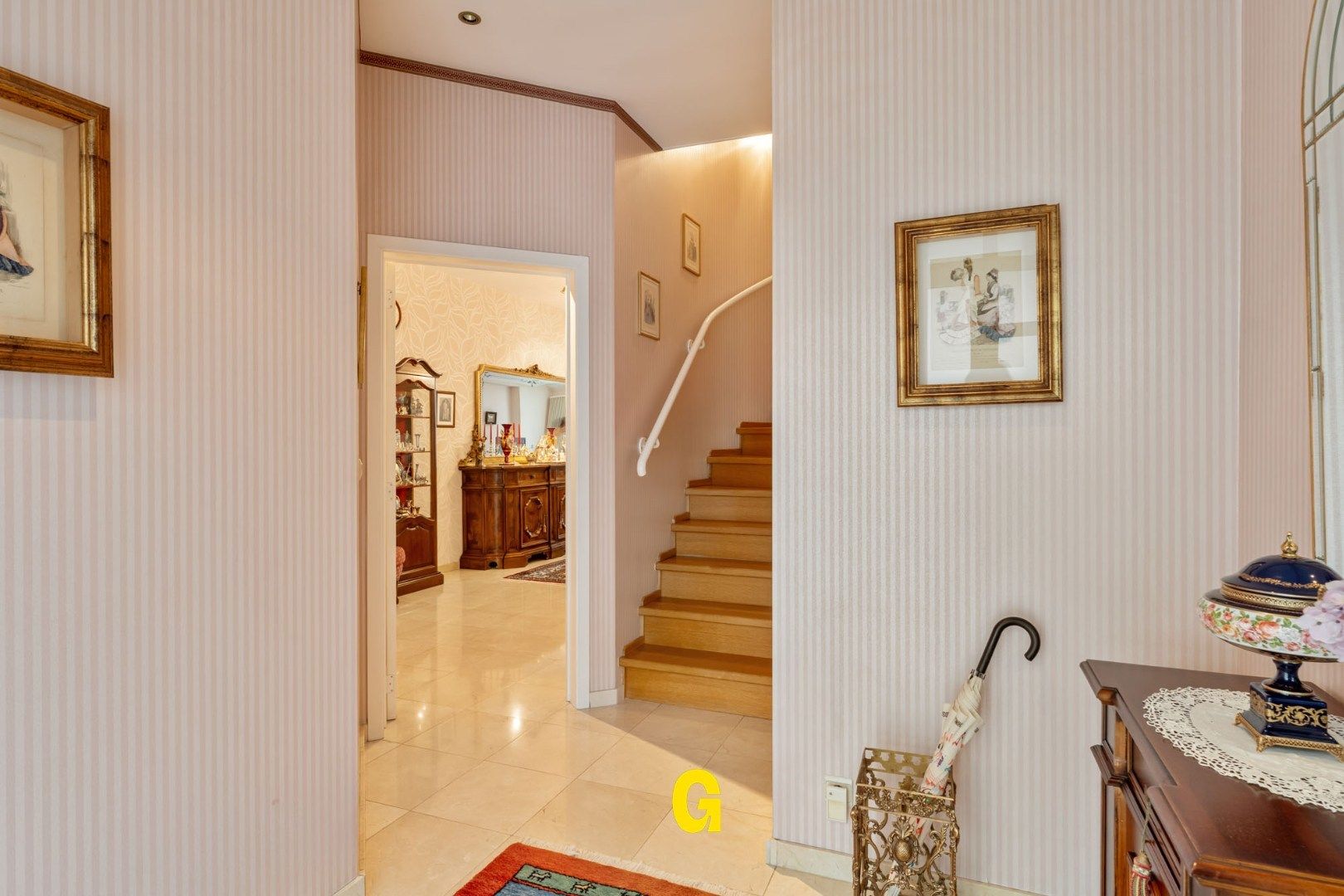 Bijzonder nette rijwoning van zeer degelijke kwaliteit, met tuin op 6a 46ca, vlak bij de dorpskern van Hoeselt. foto 6