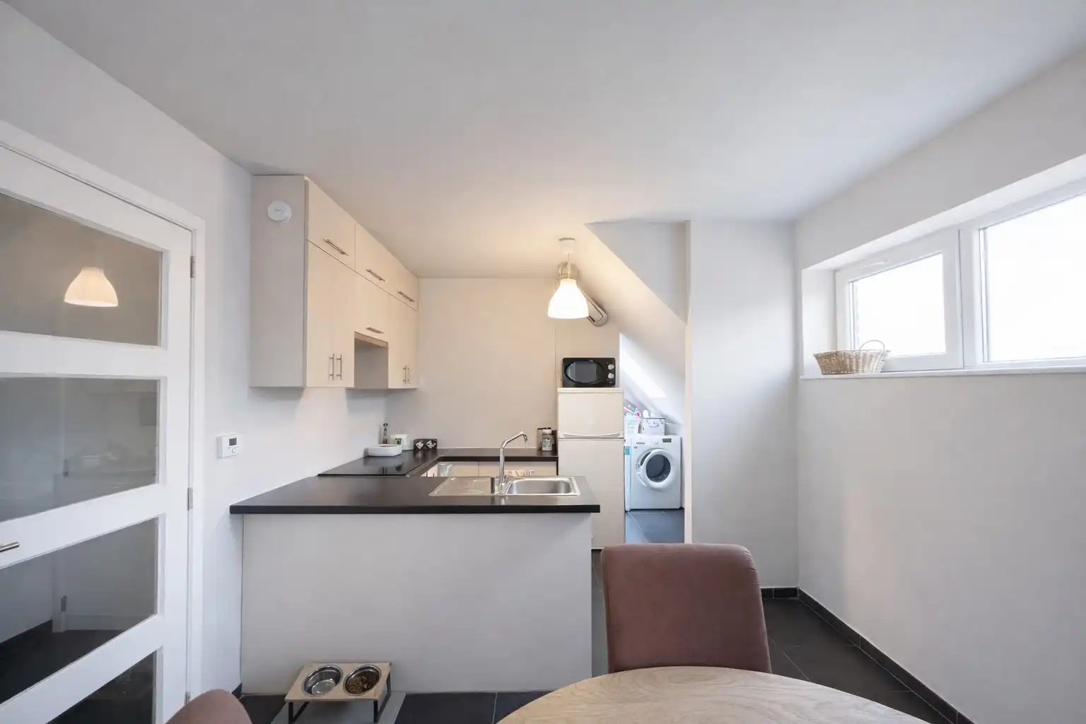Appartement met 2 slaapkamers nabij dorpsplein Moerbeke foto 3
