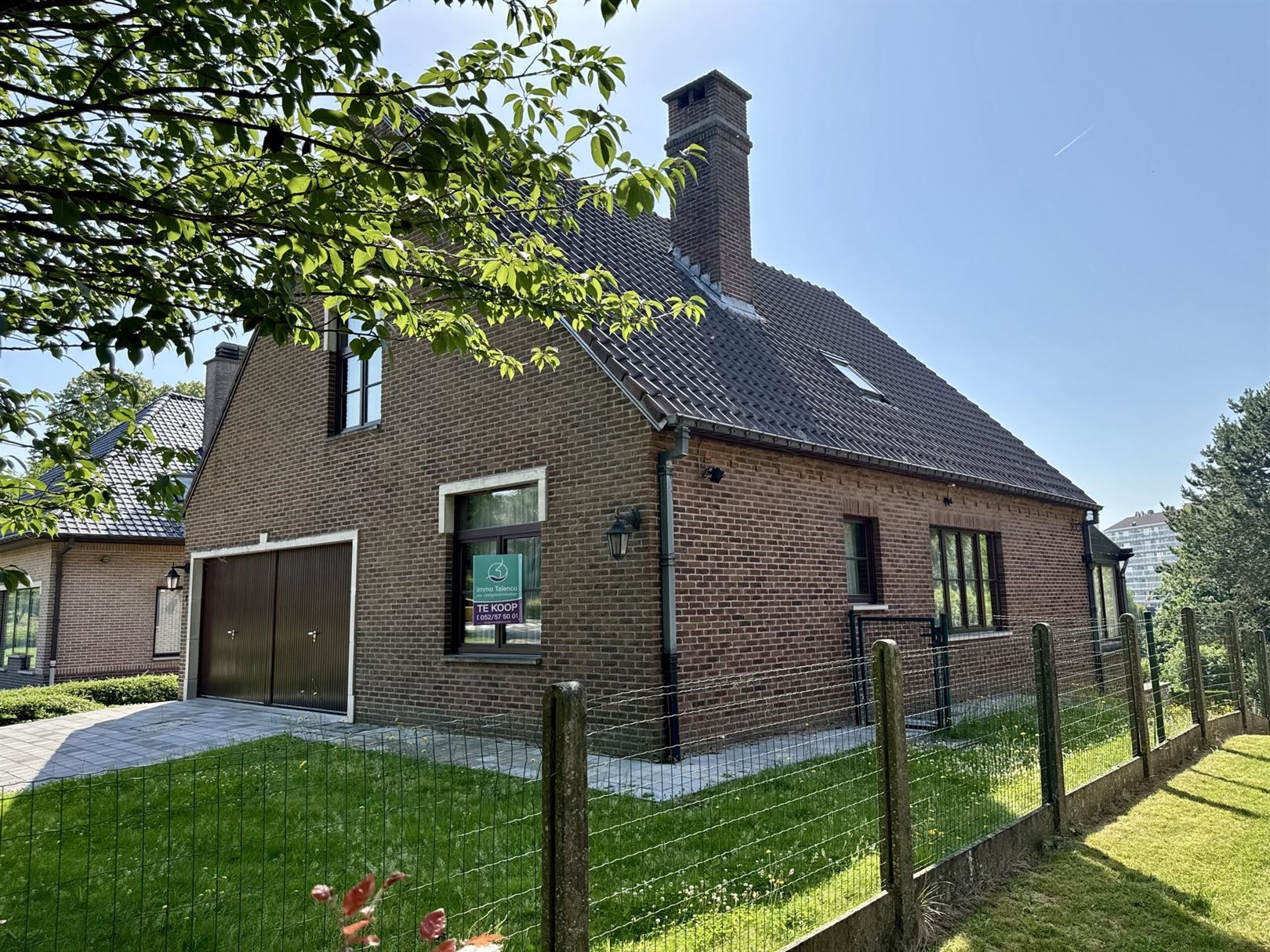 Ruime villa met 4 slpk’s, 2 badkamers en garage