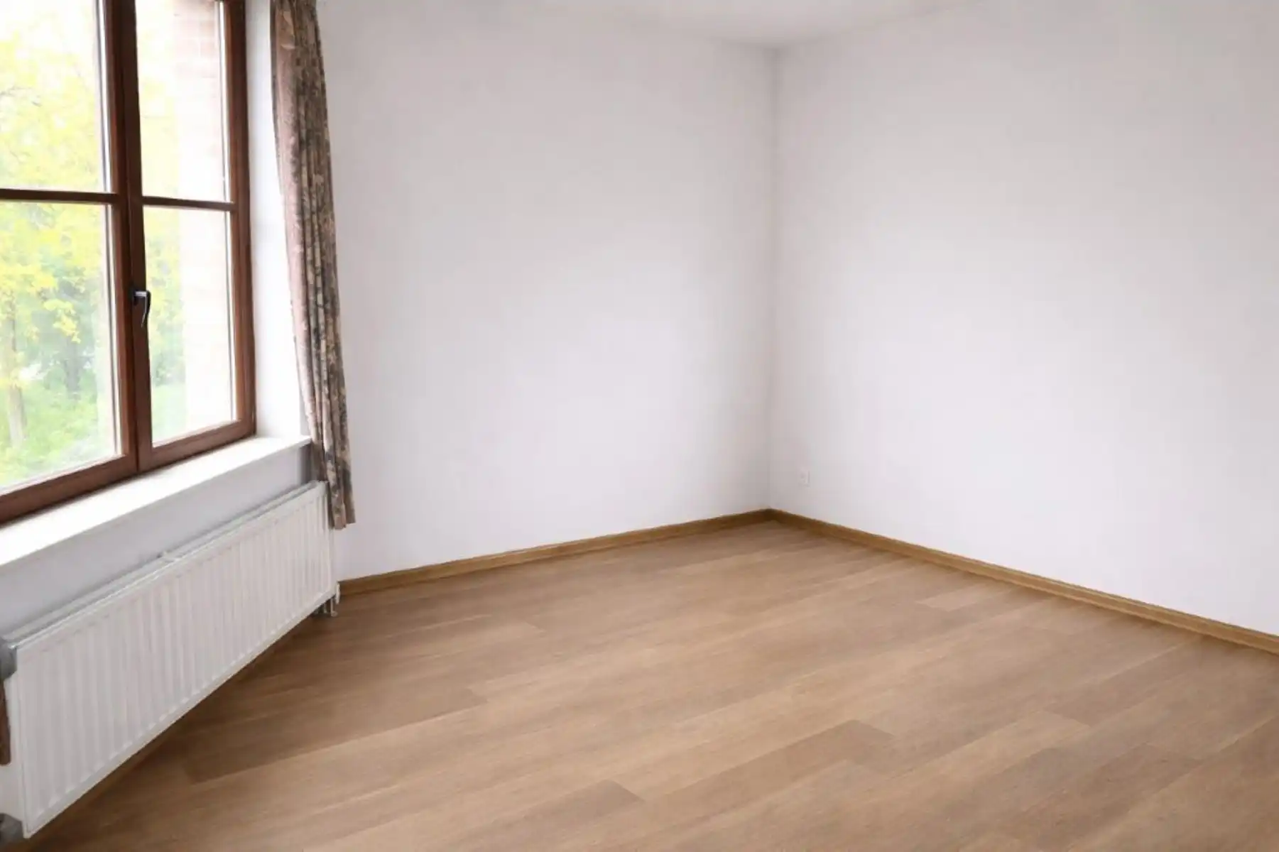 LICHTRIJK - Geronoveerd 1 slpk. appartement met terras foto 5