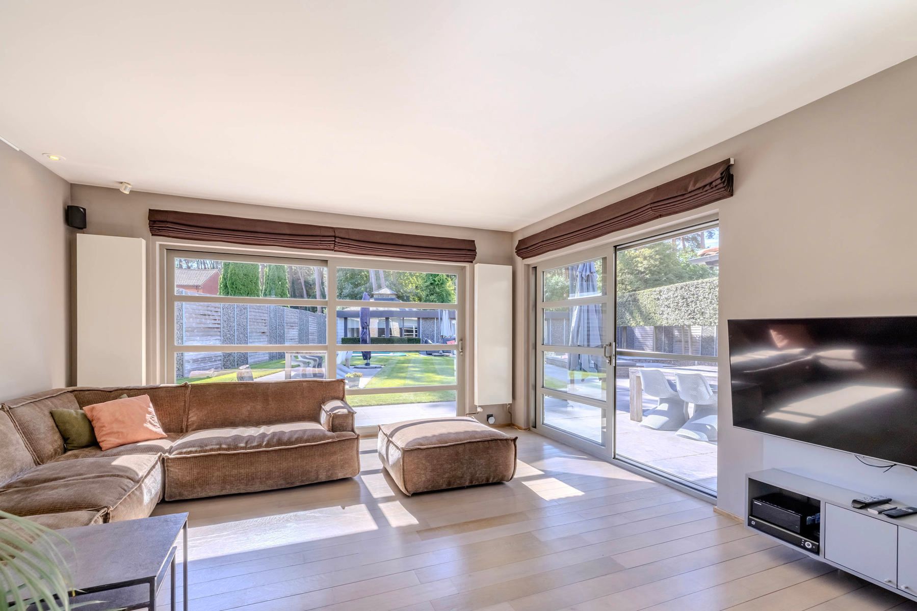 Laagbouwvilla met 3 slpk, 2 bdk, zwembad en poolhouse foto 8