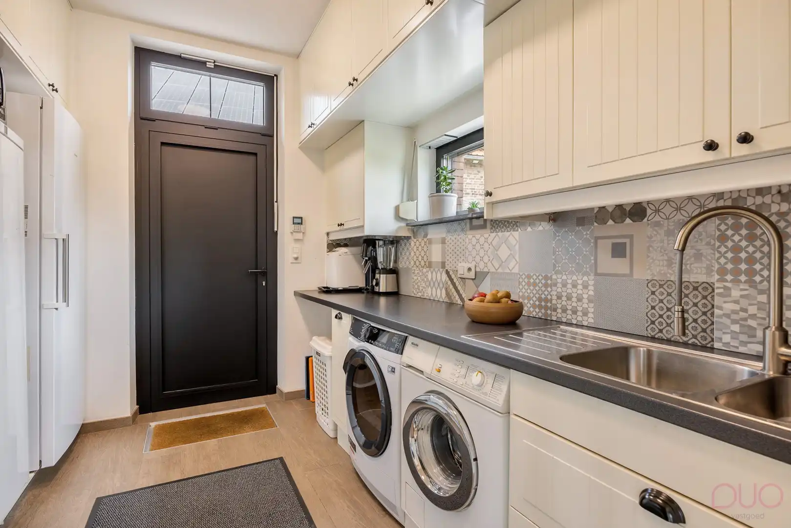 Statige herenwoning met mooie tuin en charmante schuur | 4 slpk + mogelijkheid praktijkruimte foto 18