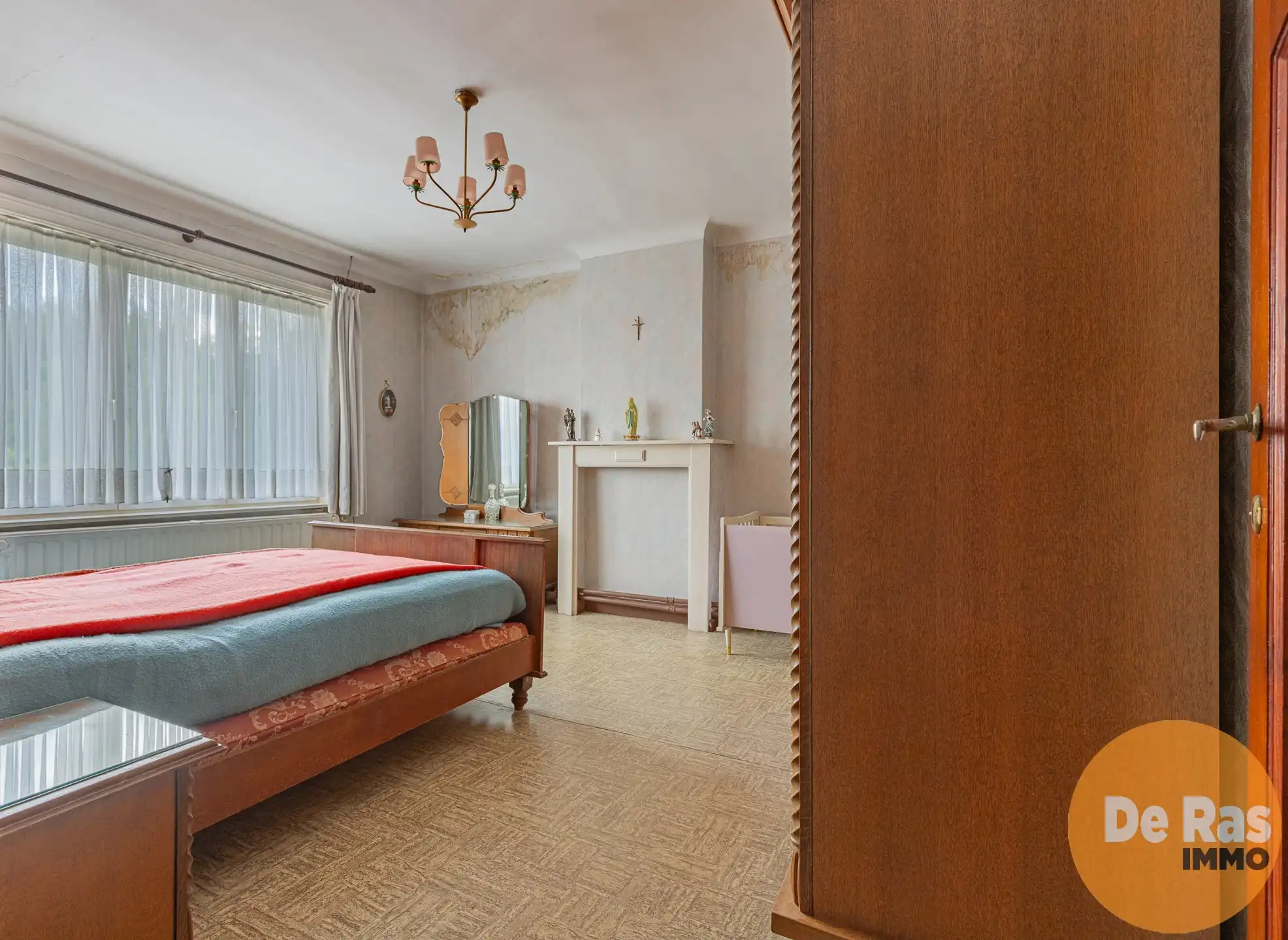 BURST - Te renoveren woning met tal van mogelijkheden foto 18