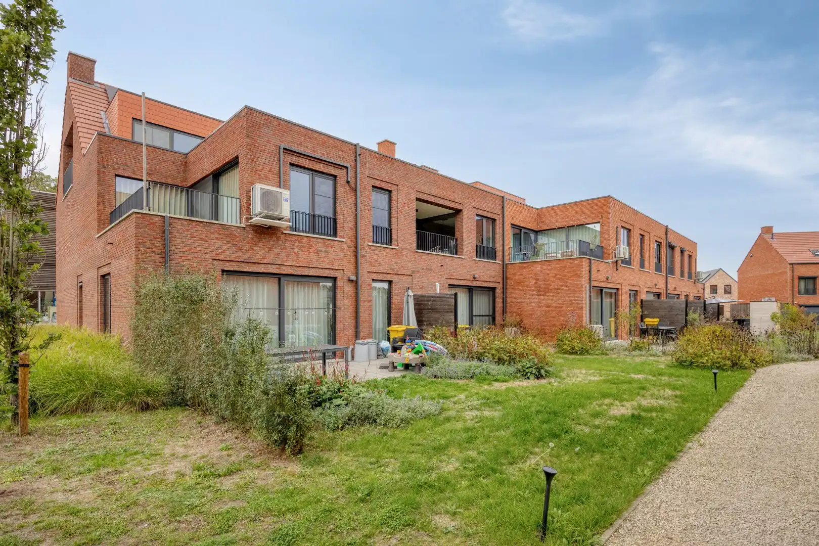 Recent (2023) gelijkvloers hoekappartement met 2 slpks en autostaanplaats te OLV Olen ! foto 22