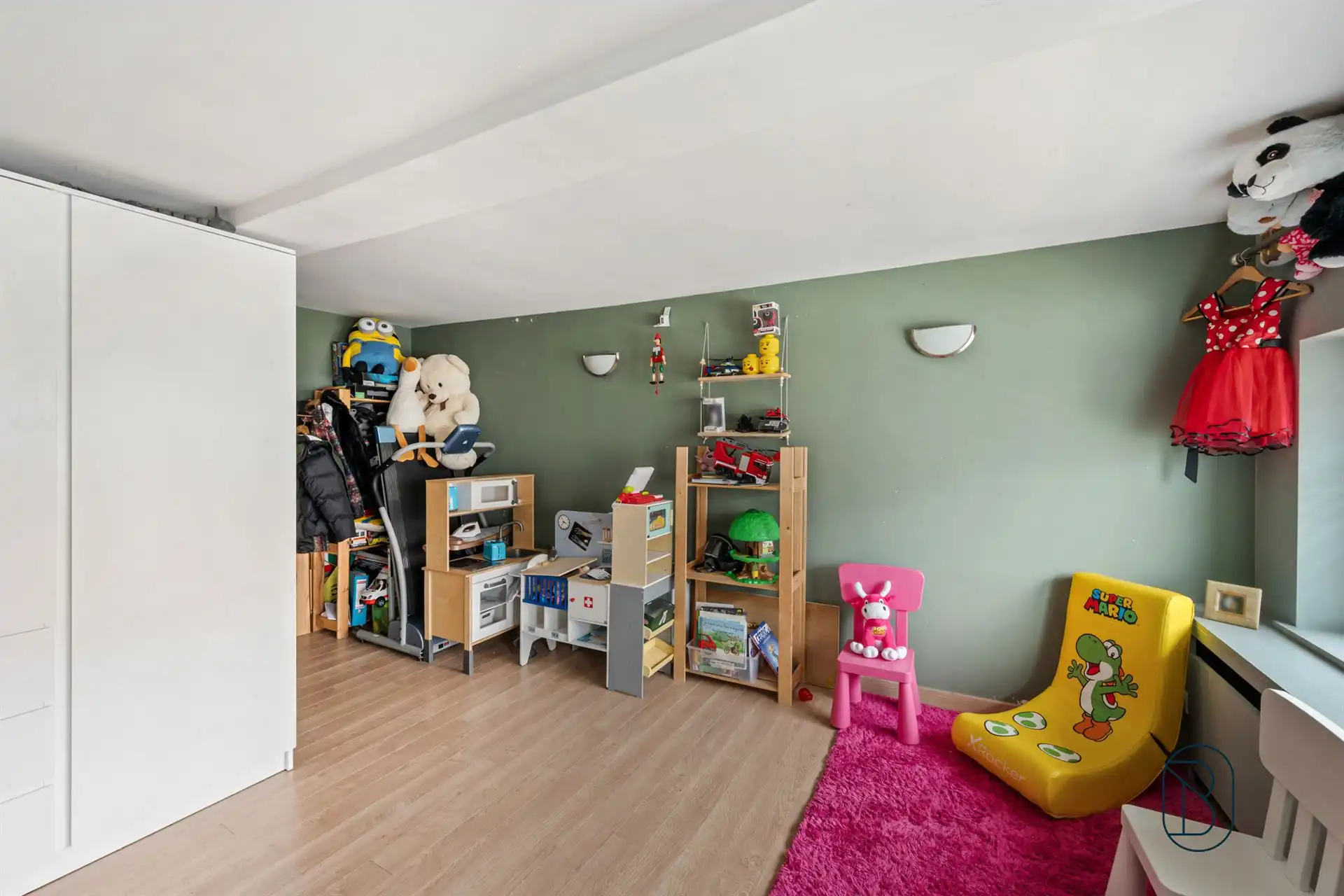 Gerenoveerde woning met tuin en zonnepanelen foto 19