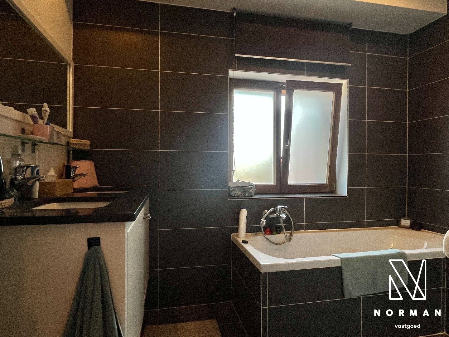 Gerenoveerde charmante woning te koop in Waregem! foto 12