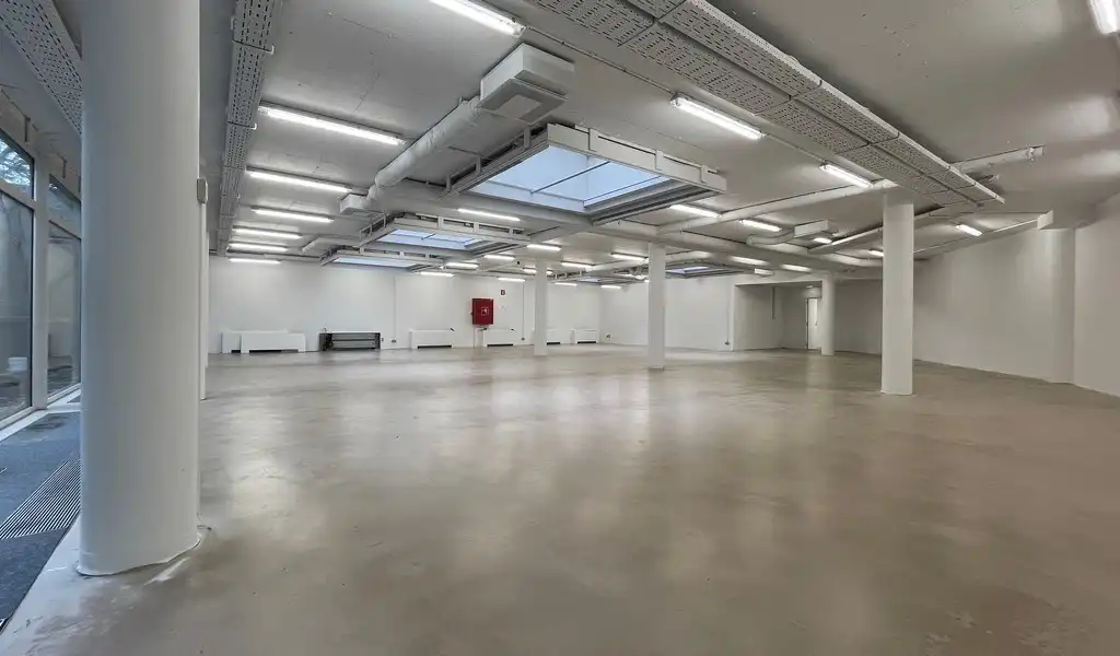 Polyvalente ruimte te huur in "Antwerp Gate I" te Berchem foto 8