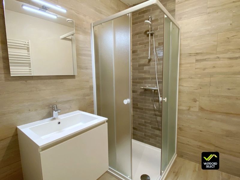 Te huur: Ruim en modern appartement in rustige omgeving te Adegem foto 10