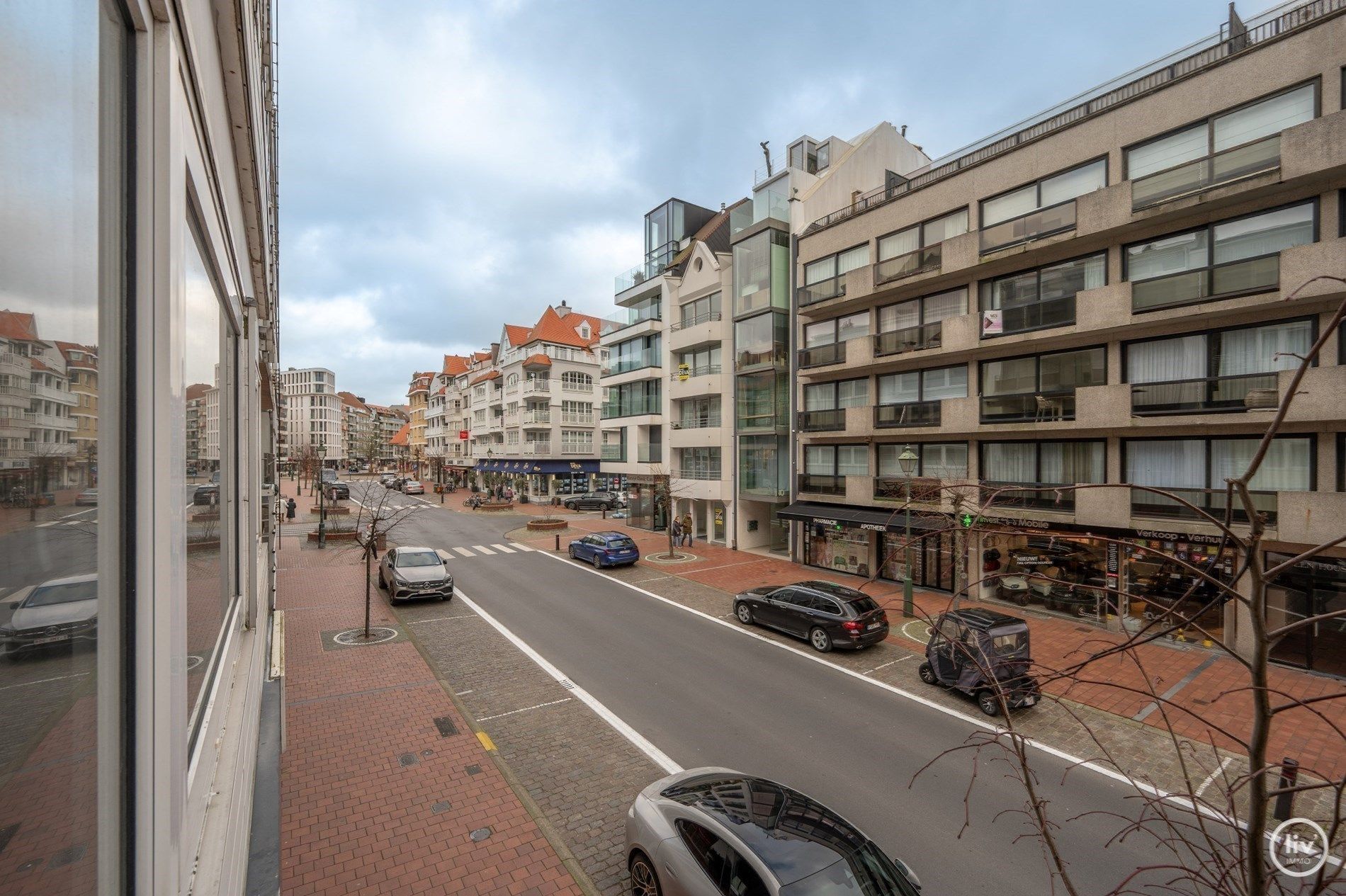 : Prachtig gerenoveerd 2 slaapkamerappartement aan de zonnekant van de Dumortierlaan.  foto 7