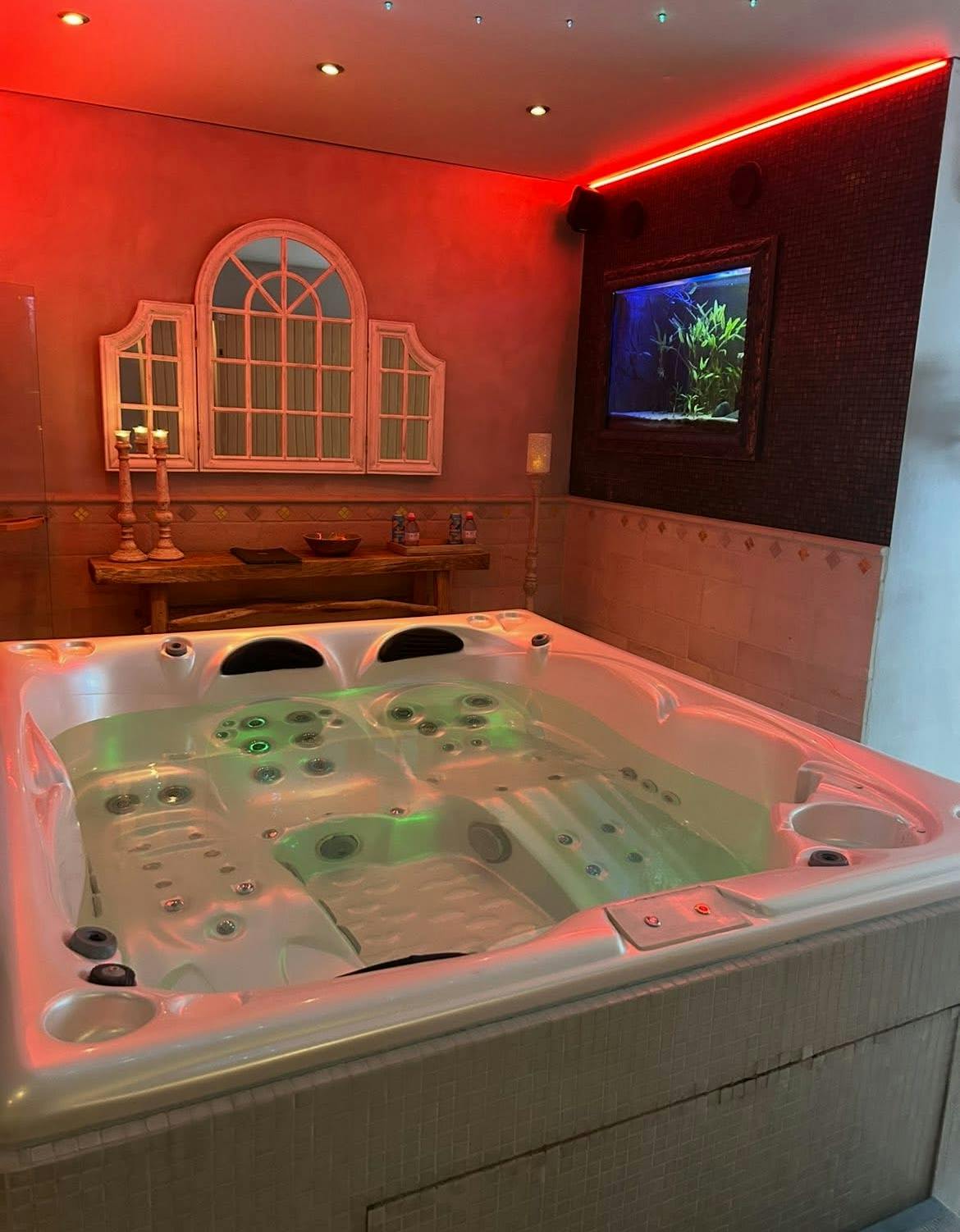 Opbrengsteigendom met 2 privatieve sauna's met Appartement foto 6