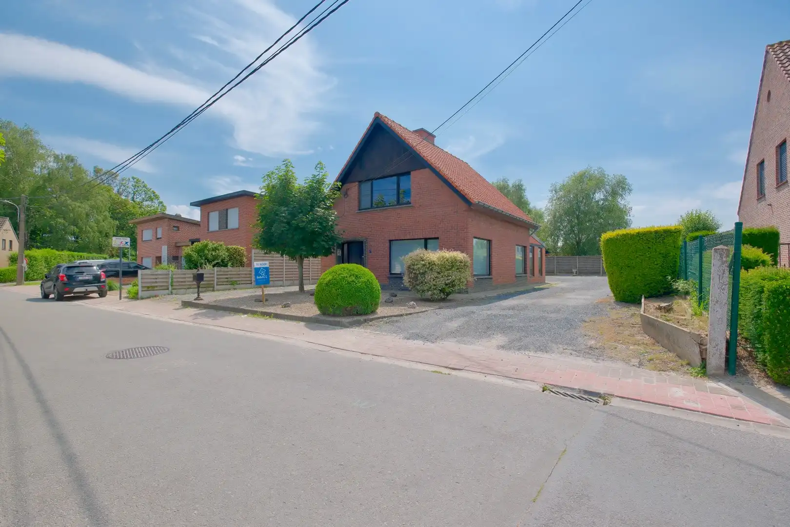 Lichtervelde - Woning met 3 slpks en garage op perceel van 629 m²! foto 2