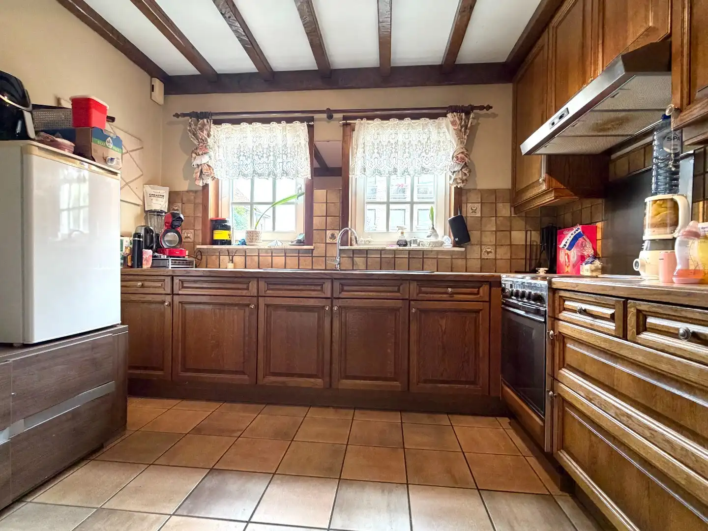 Ruime gezinswoning op toplocatie te koop te Harelbeke! foto 4