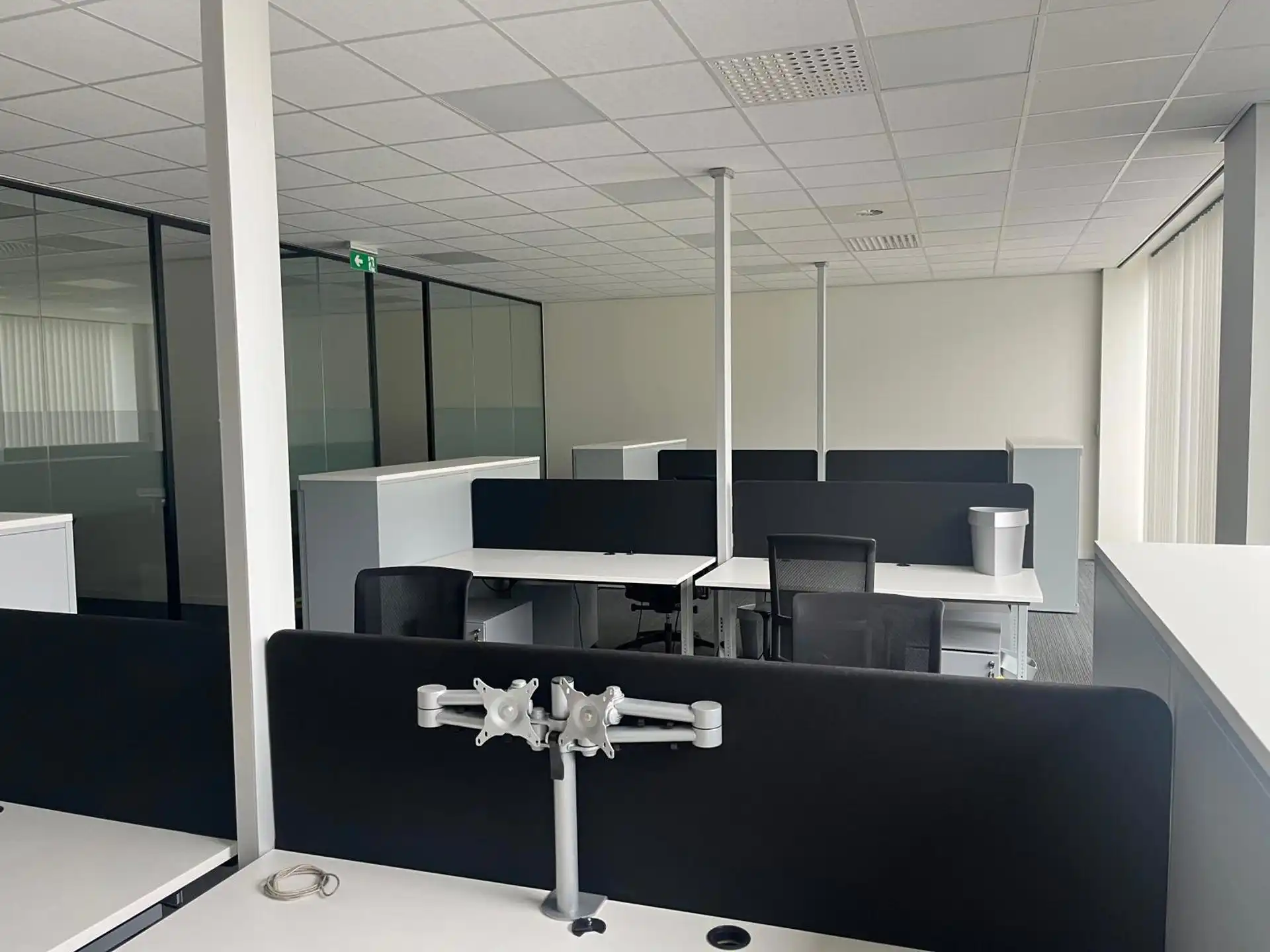 Mechelen: magazijn 4.320m² incl. modern kantoor 250m² foto 5